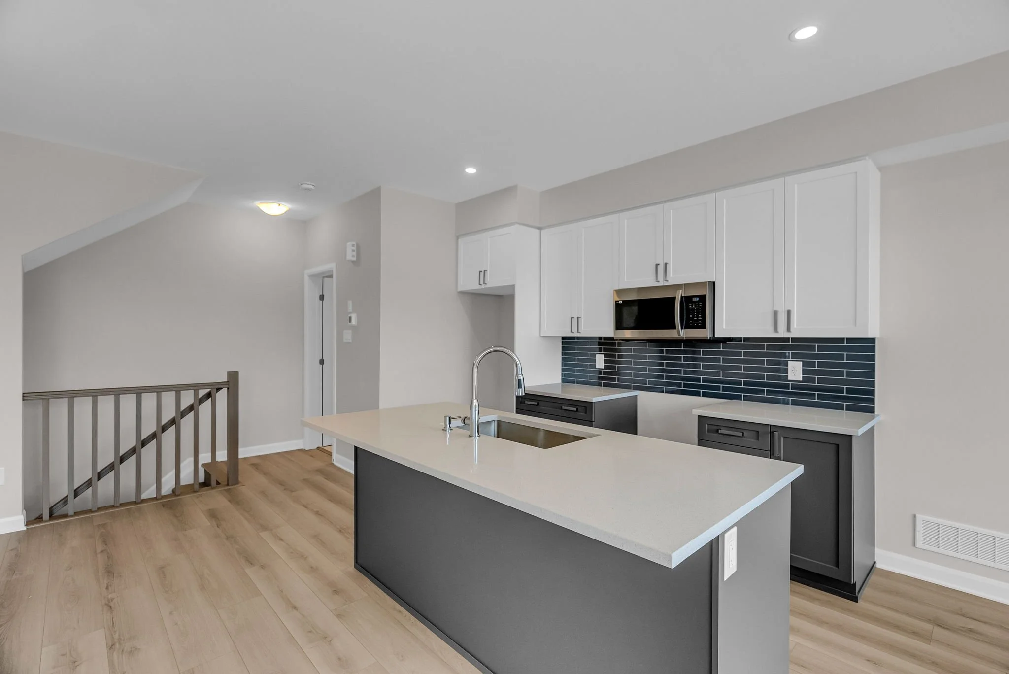 13-web-or-mls-313-gisborne-pl.jpg