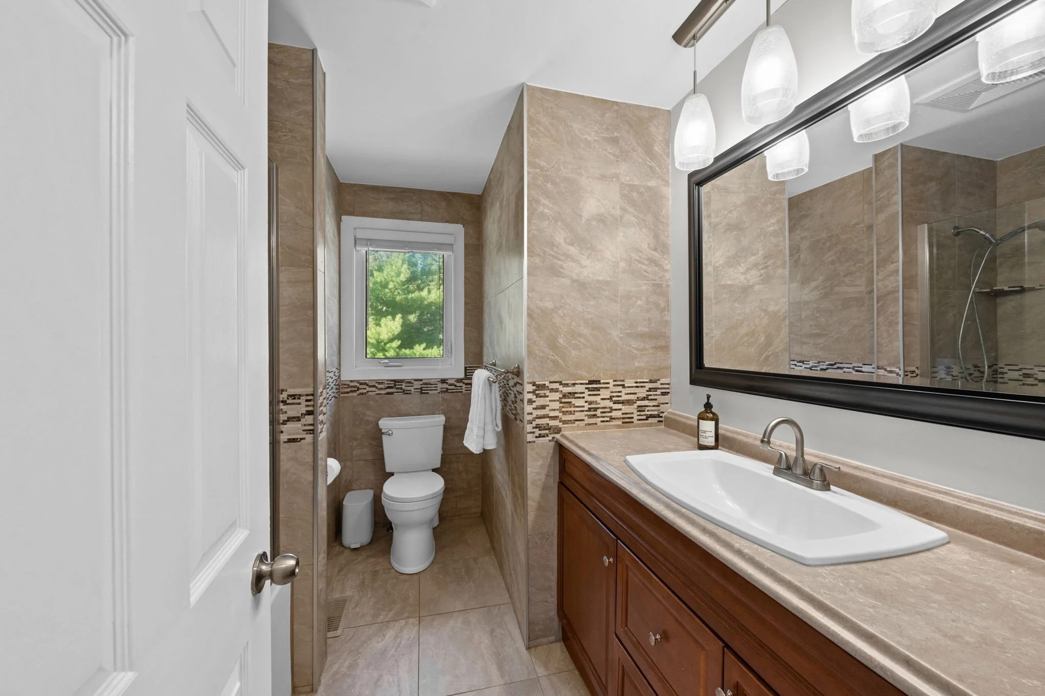 36-web-or-mls-109 Inniskillin Drive-57.jpg