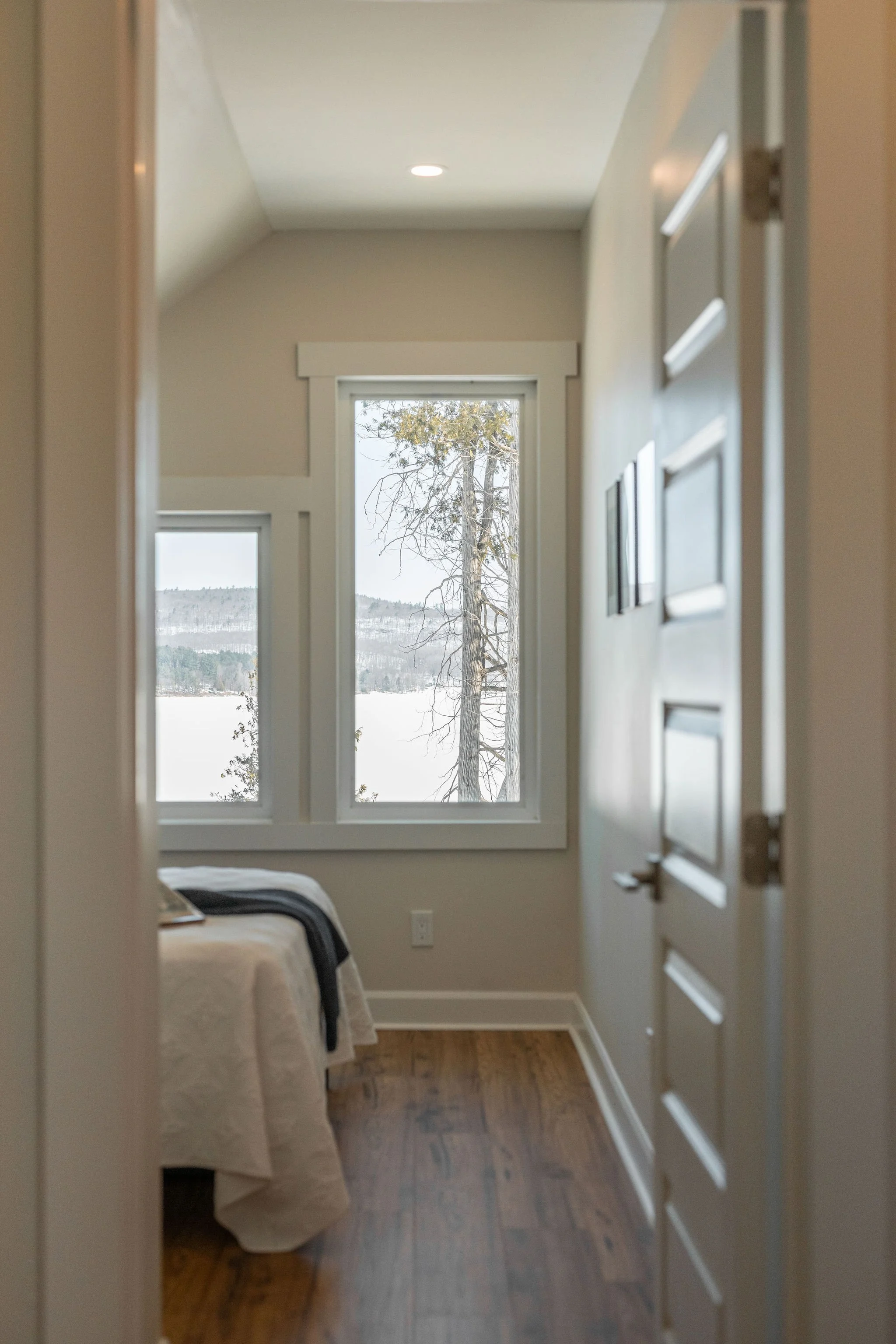 Mediahill106WhitesBeachTrailDetails-21.jpg