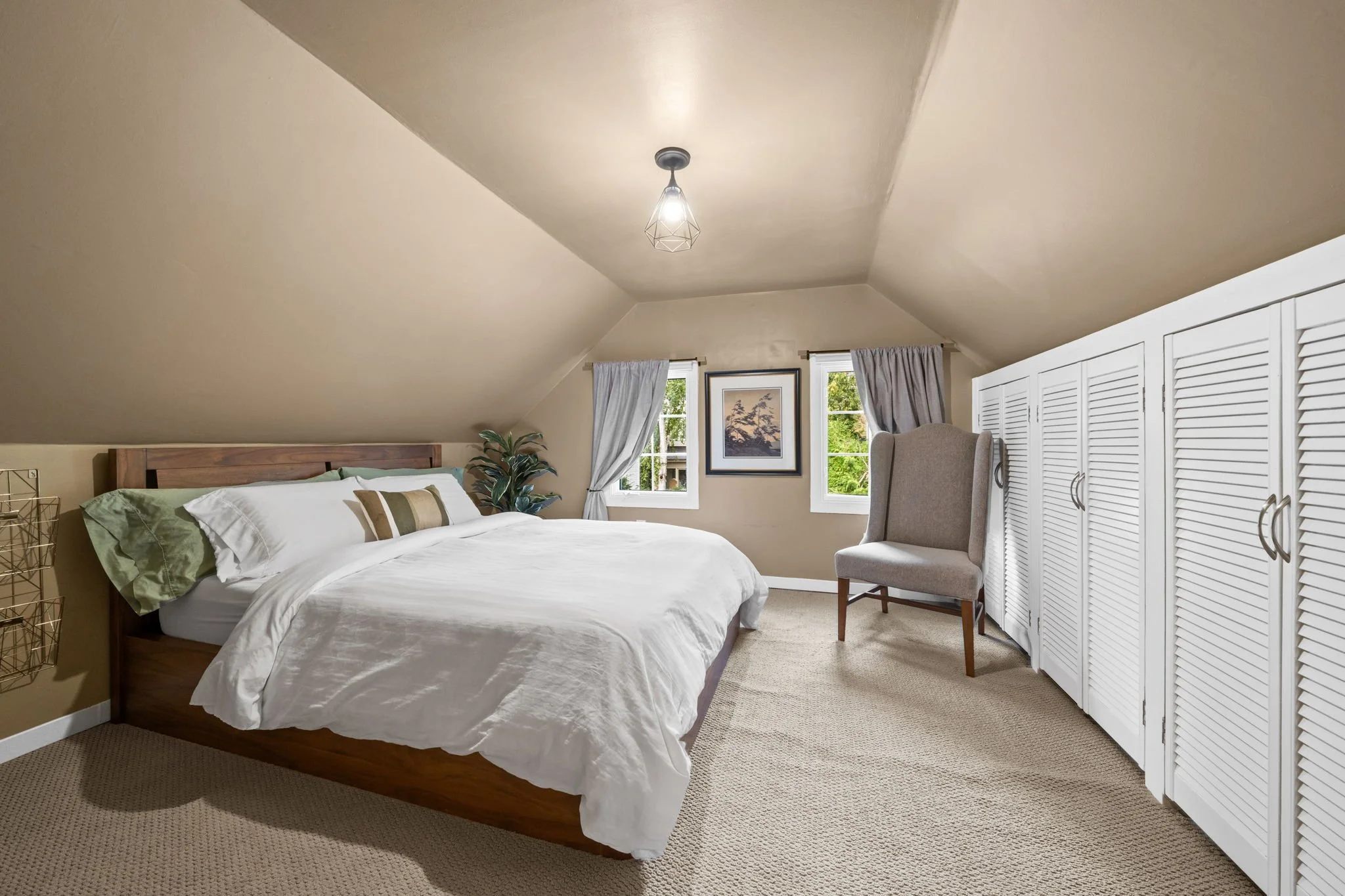 34-web-or-mls-4 Avon Lane-22.jpg