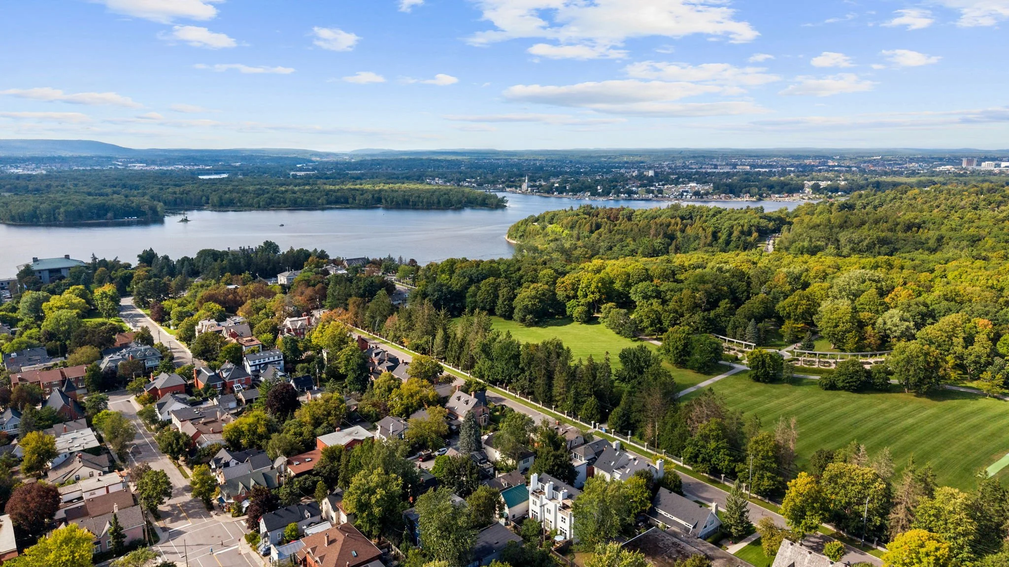 64-web-or-mls-4 Avon Lane-21.jpg