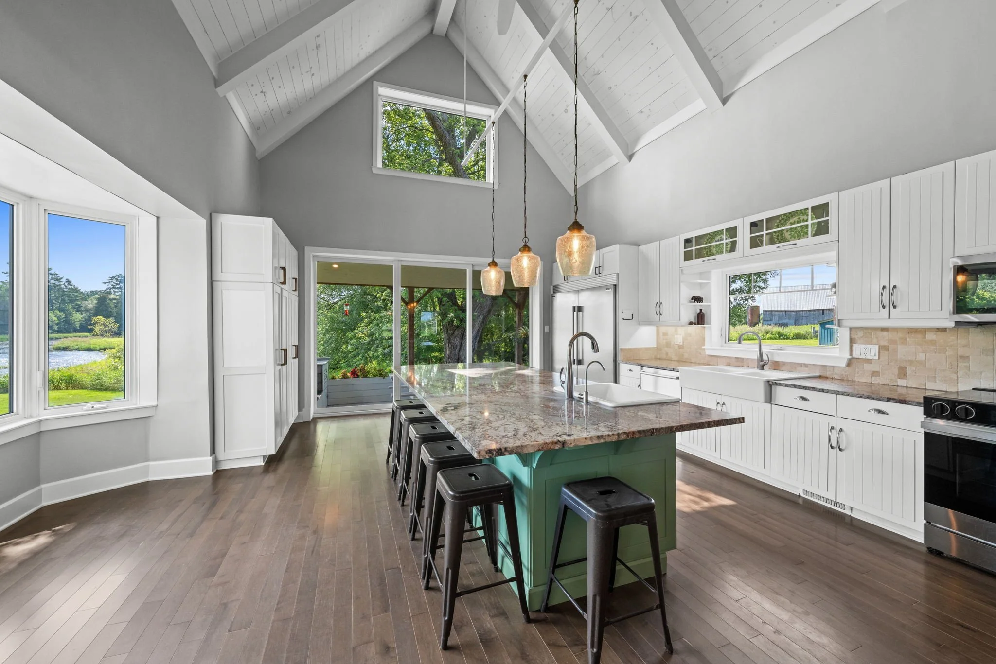 13-web-or-mls-6548 Carp Road-59.jpg