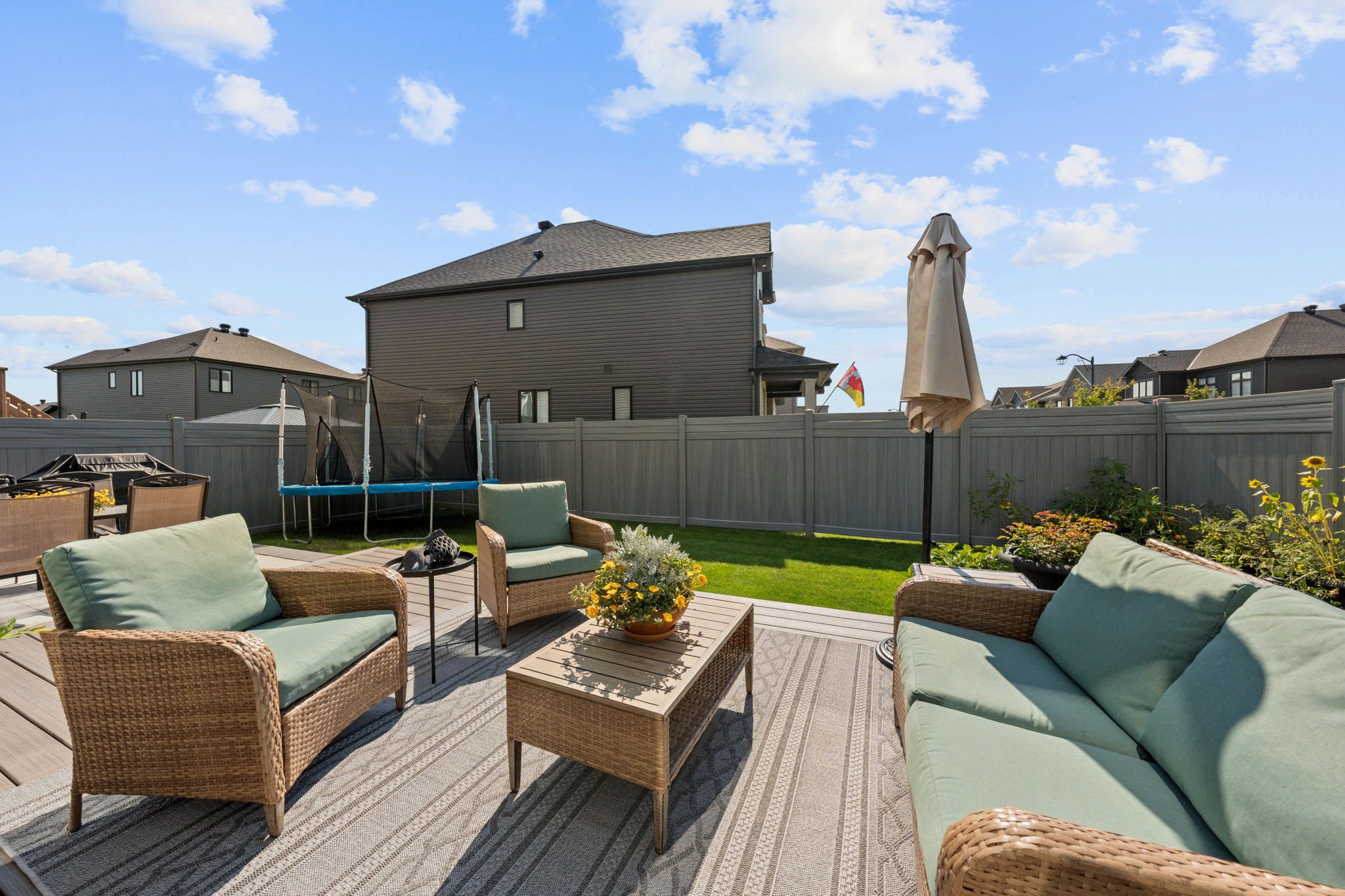 58-web-or-mls-720 Coast Circle-13.jpg