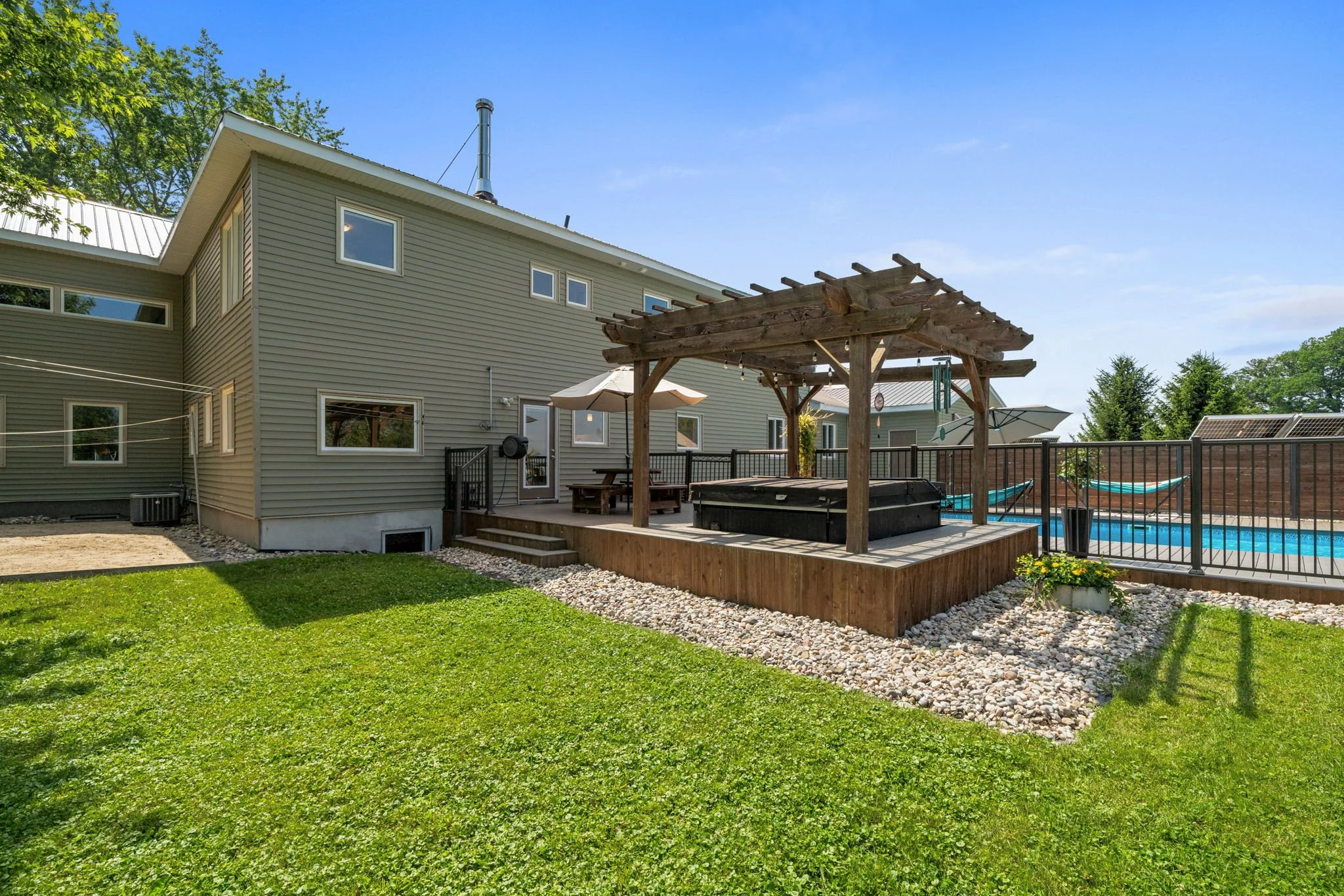 65-web-or-mls-6548 Carp Road-72.jpg