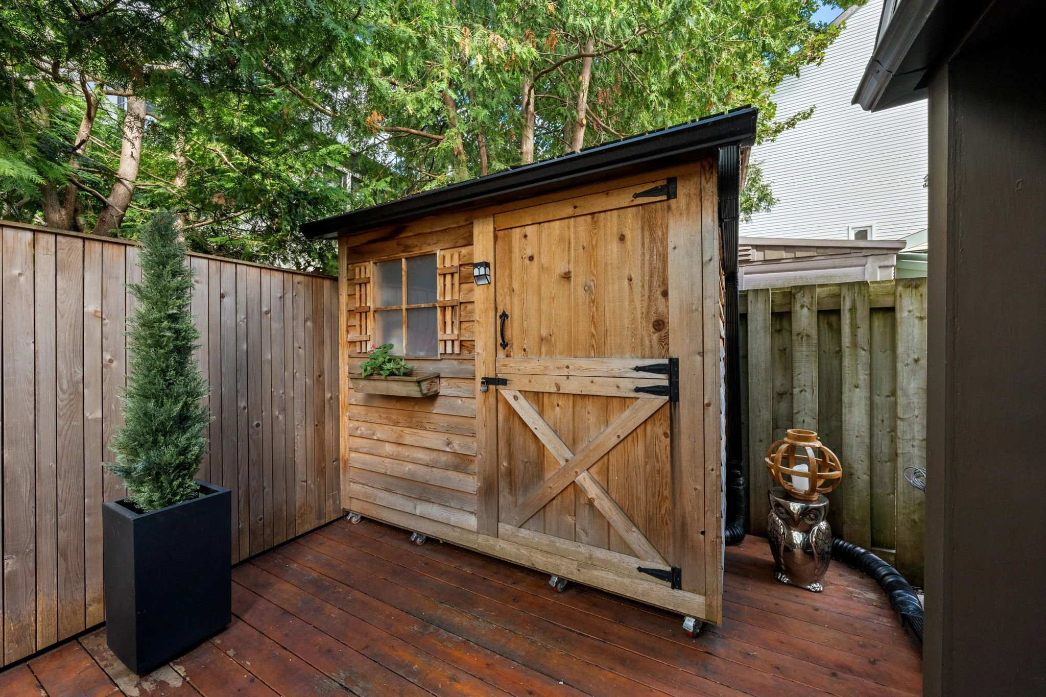 45-web-or-mls-4 Avon Lane-24.jpg