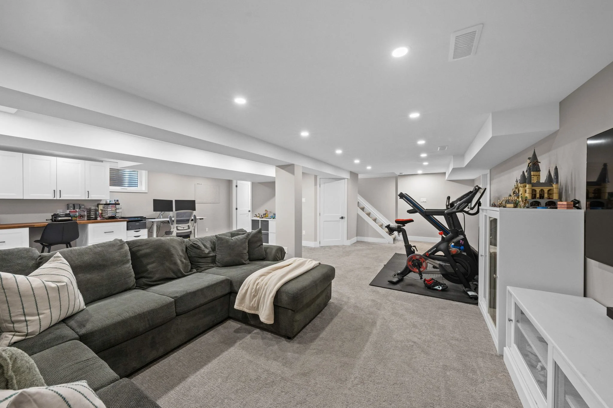 44-web-or-mls-109 Inniskillin Drive-65.jpg