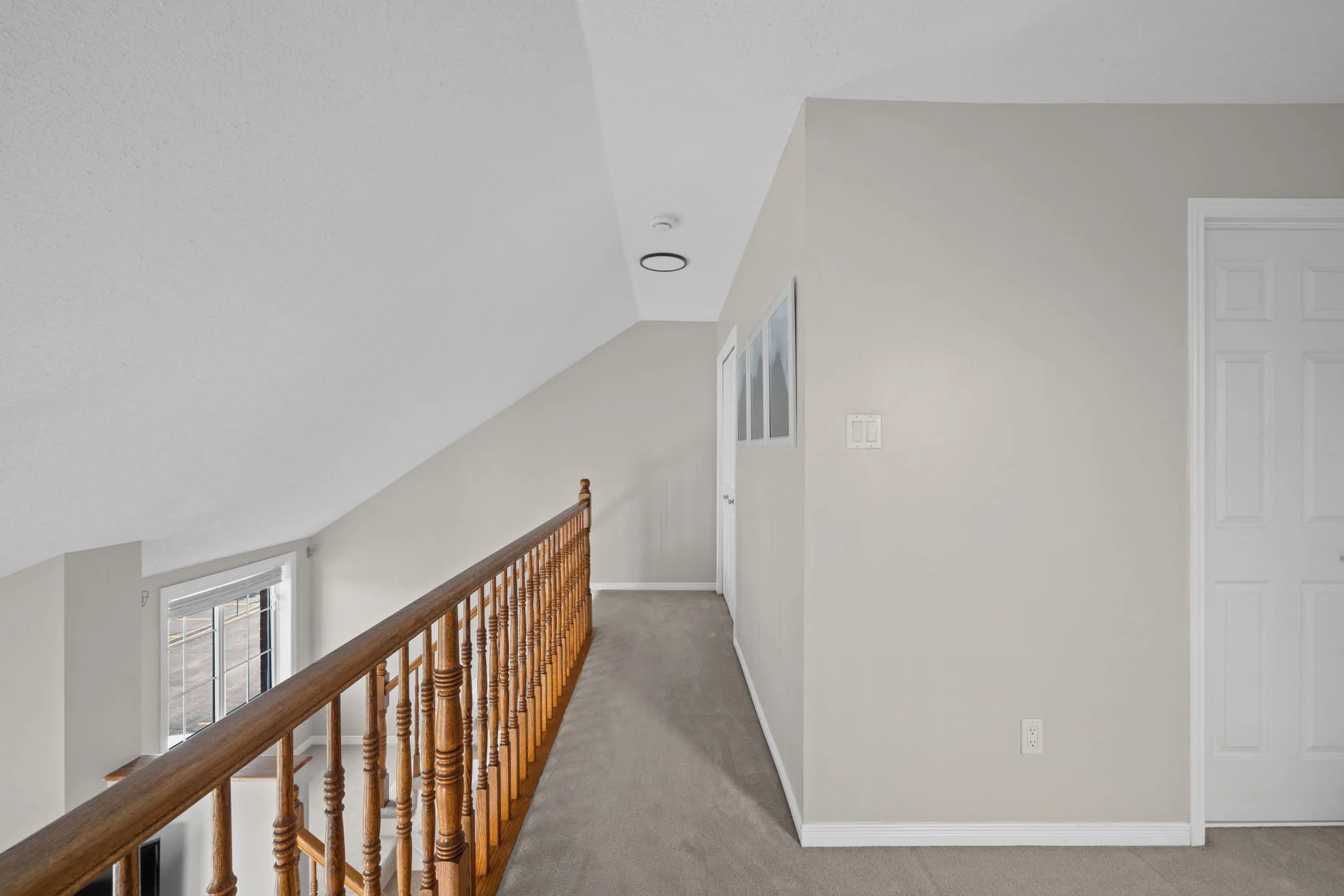 41-web-or-mls-163 70 Edenvale Drive-26.jpg