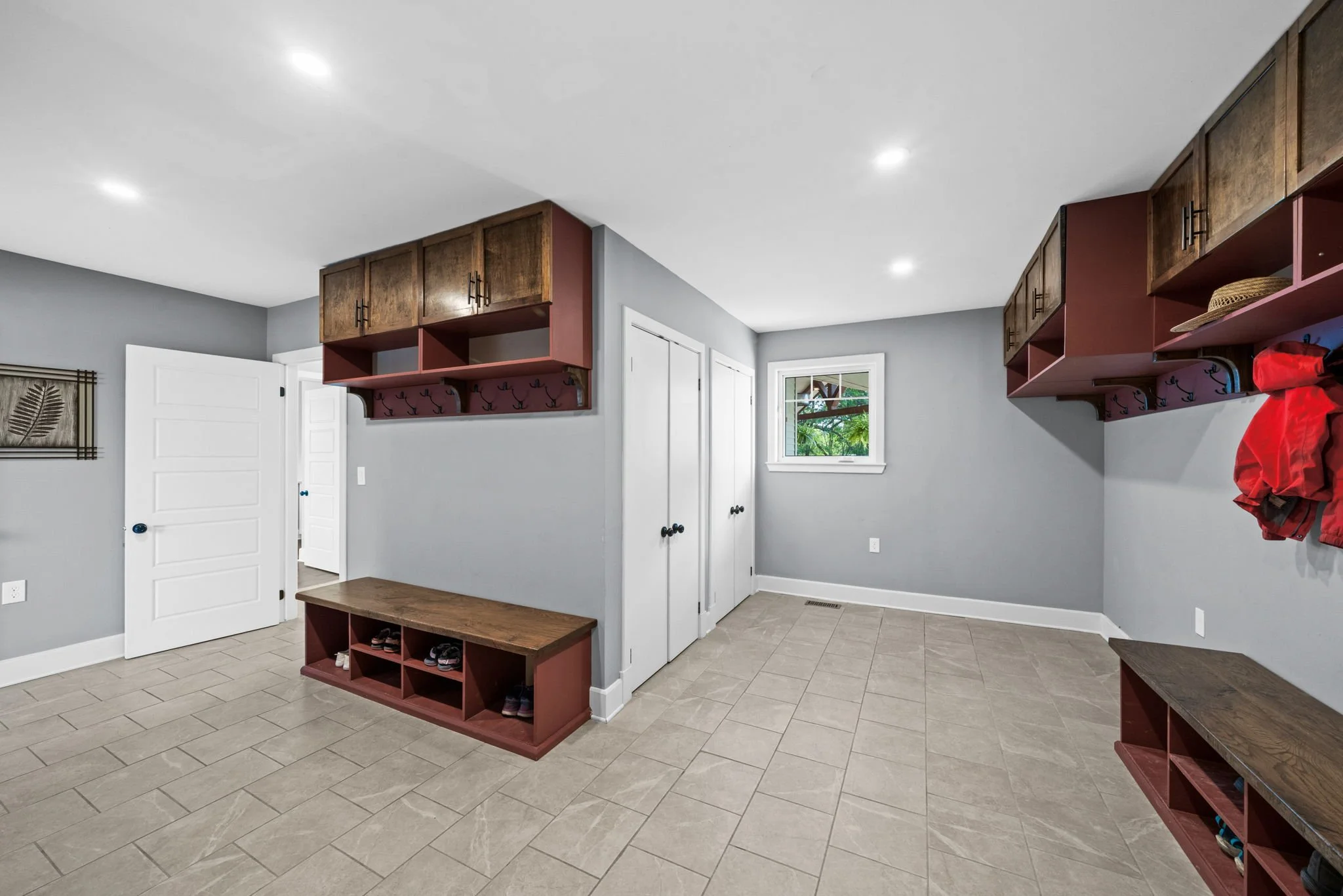 26-web-or-mls-6548 Carp Road-52.jpg