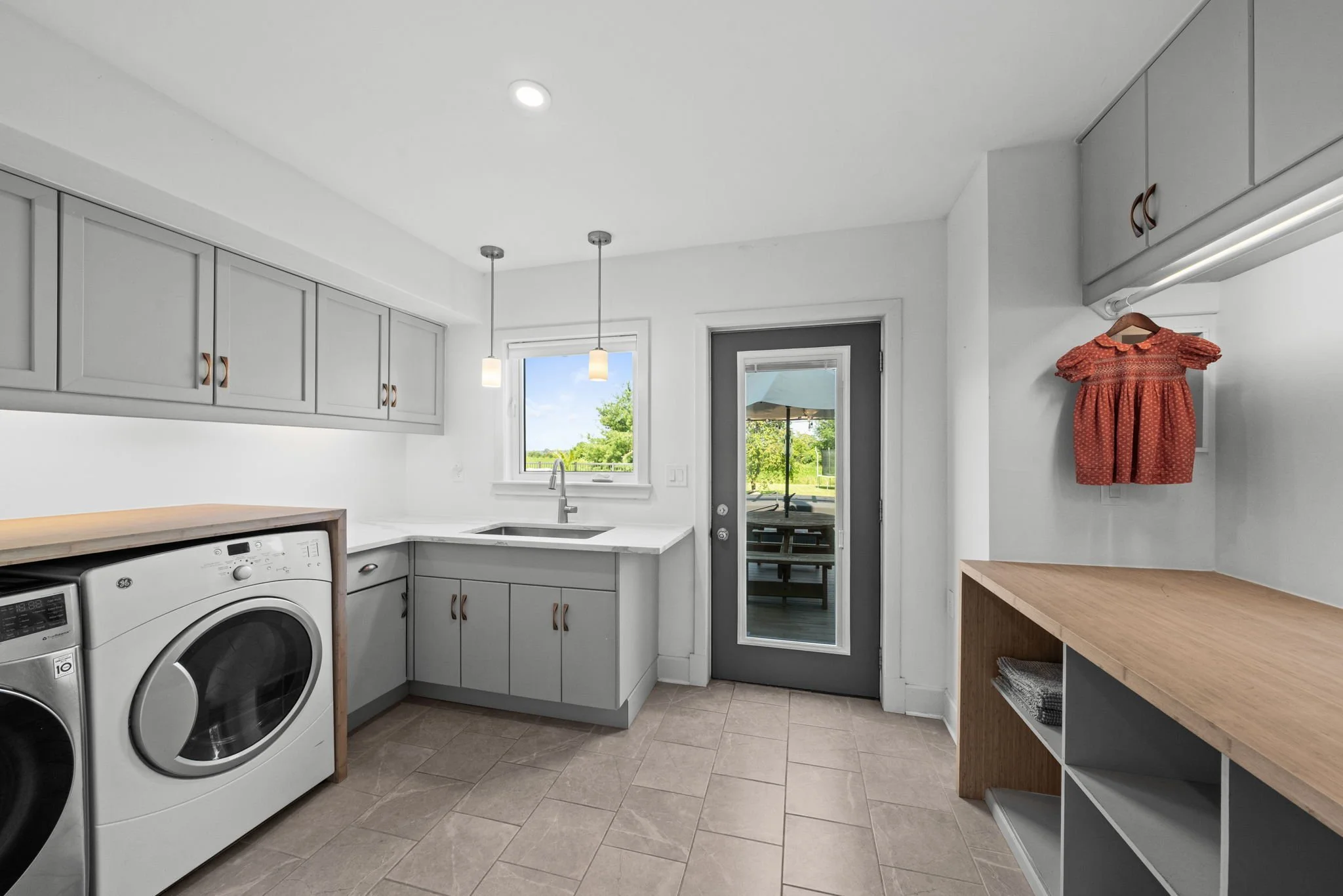 24-web-or-mls-6548 Carp Road-49.jpg