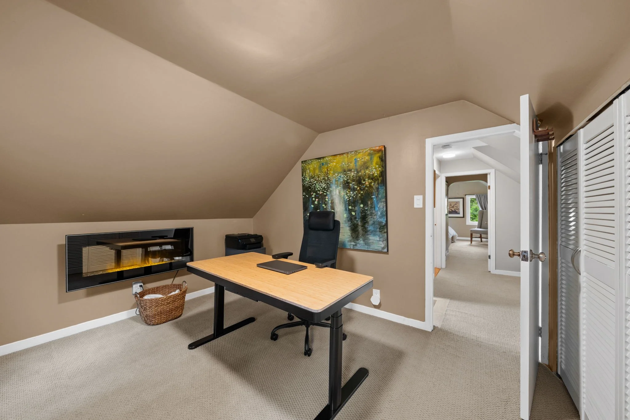 38-web-or-mls-4 Avon Lane-54.jpg