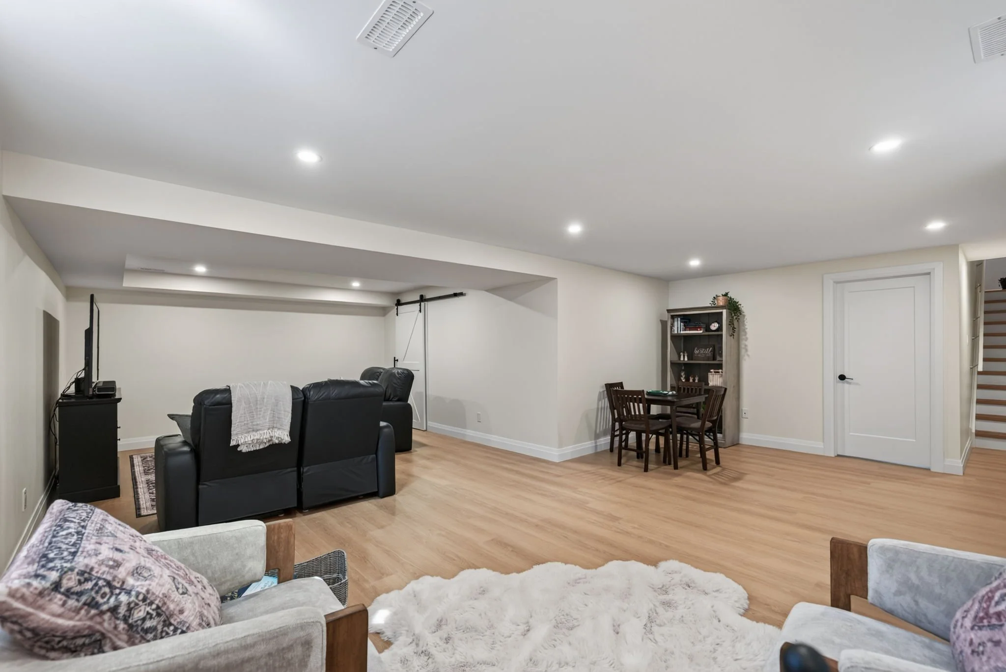 54-web-or-mls-537-anchor-cir.jpg