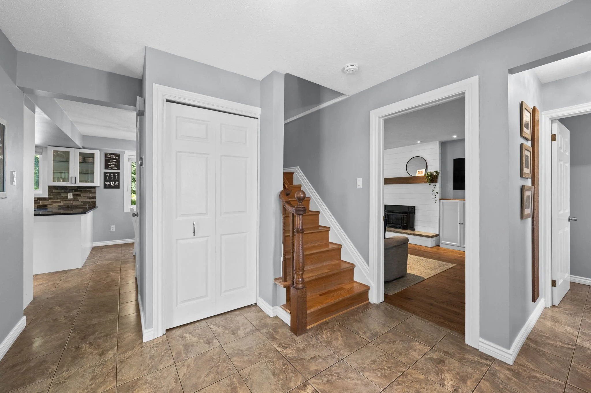 28-web-or-mls-109 Inniskillin Drive-49.jpg
