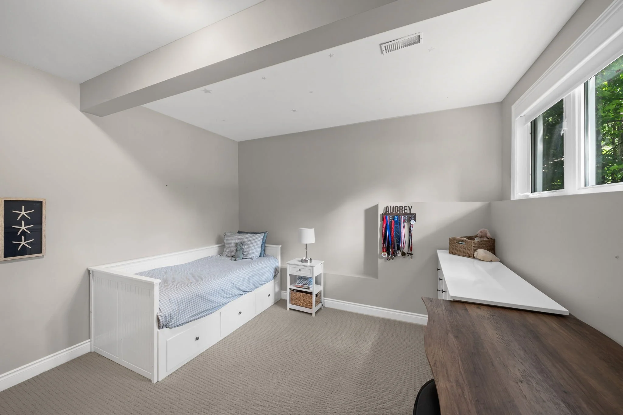45-web-or-mls-876 Centre Street-45.jpg