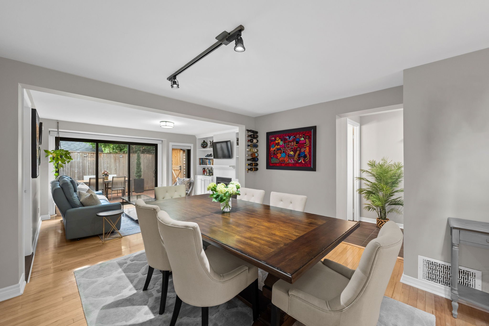 18-web-or-mls-4 Avon Lane-44.jpg