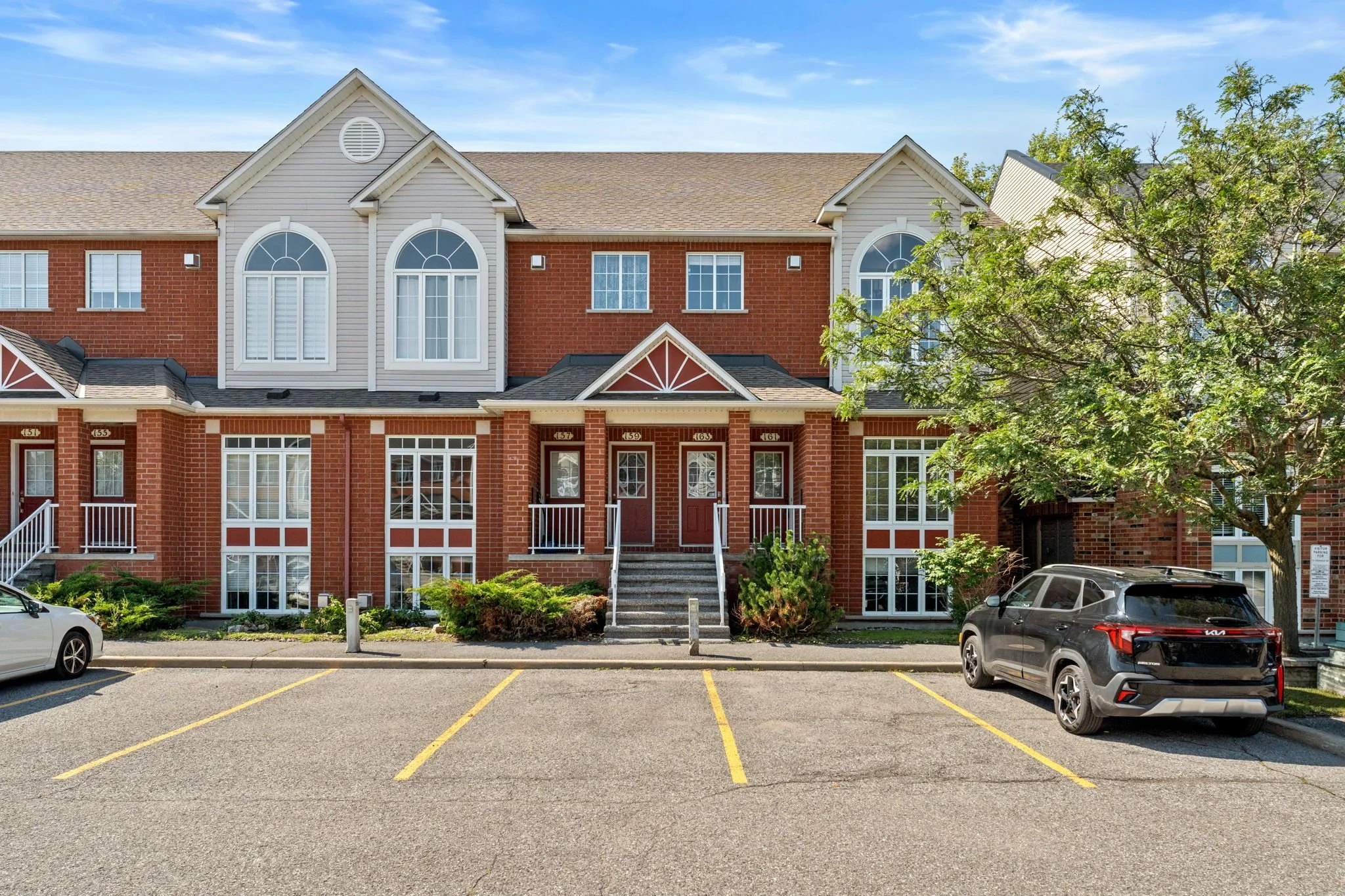 1-web-or-mls-163 70 Edenvale Drive-33.jpg