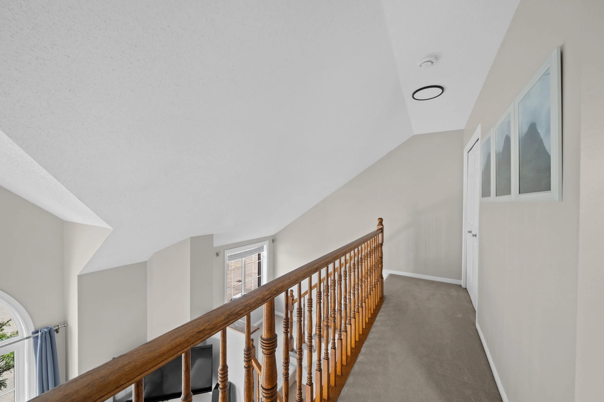 27-web-or-mls-163 70 Edenvale Drive-27.jpg