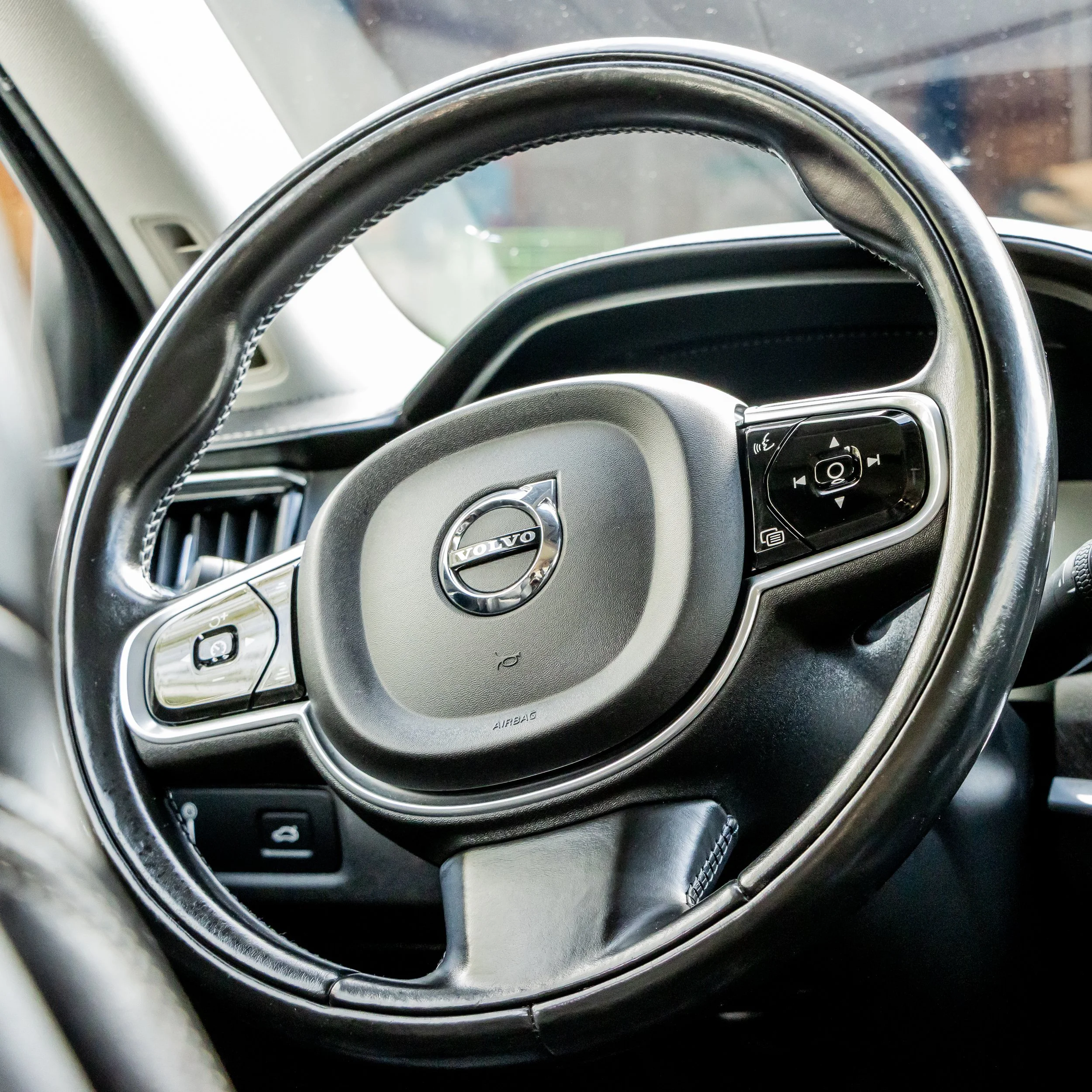 Volvo-7.jpg