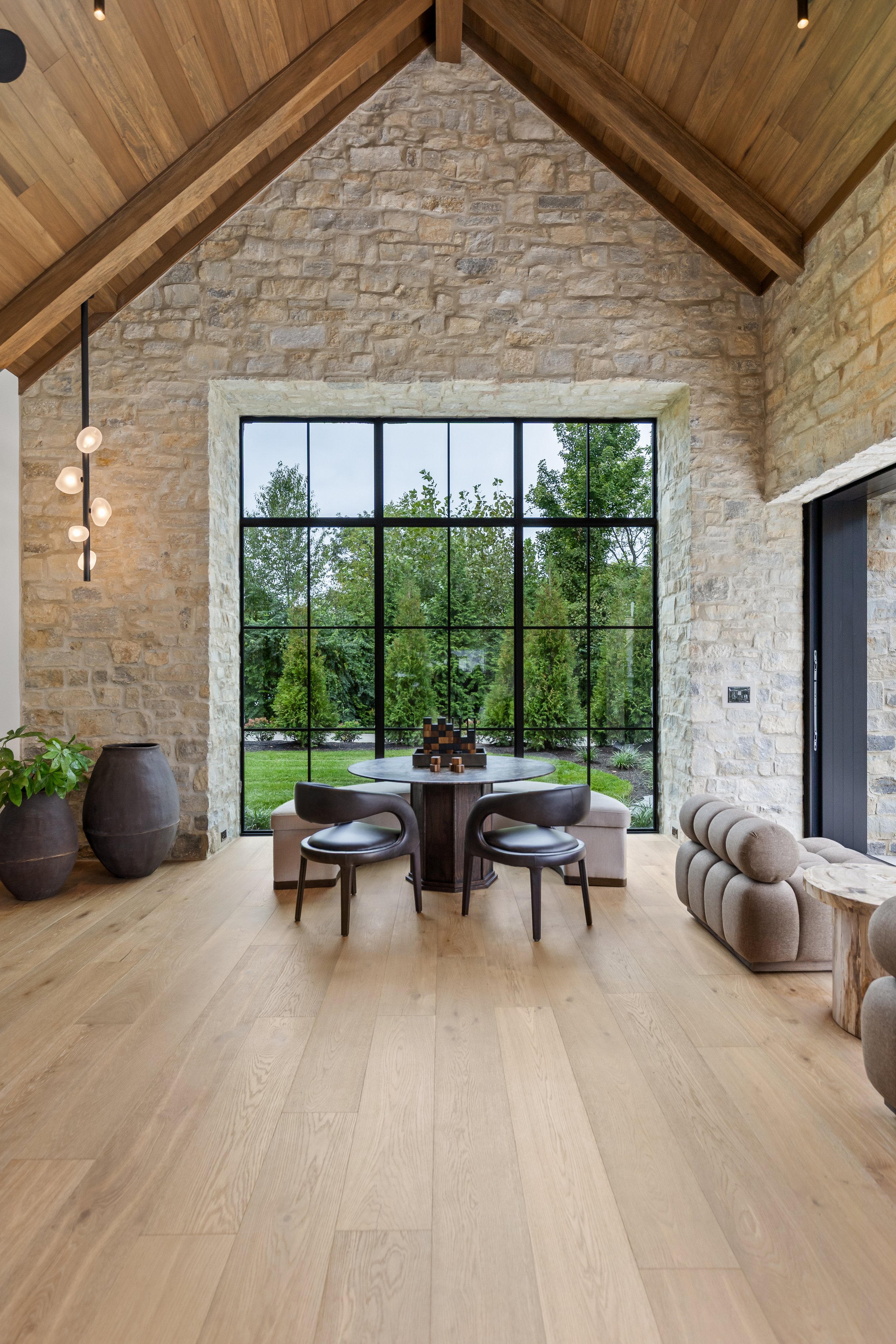 13-8065 Hunt Club Rd-104.jpg