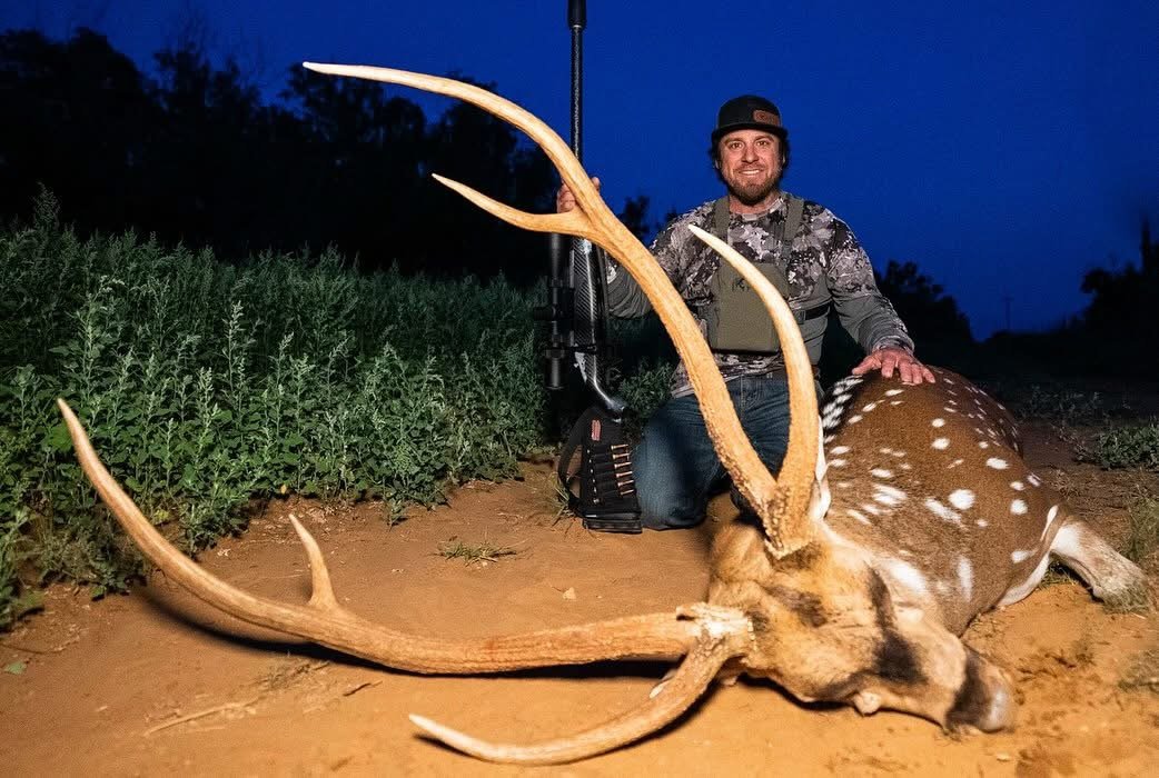 Big Axis Buck Hunt Texas Hunting G2 Ranch Exotic Exotics.JPG
