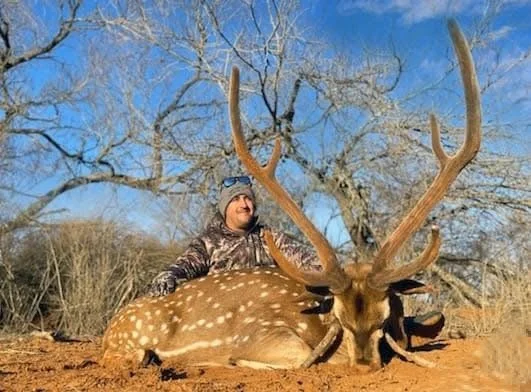 Velvet Axis Buck Hunt G2 Ranch Hunting Exotics Exotic Deer Big.JPG