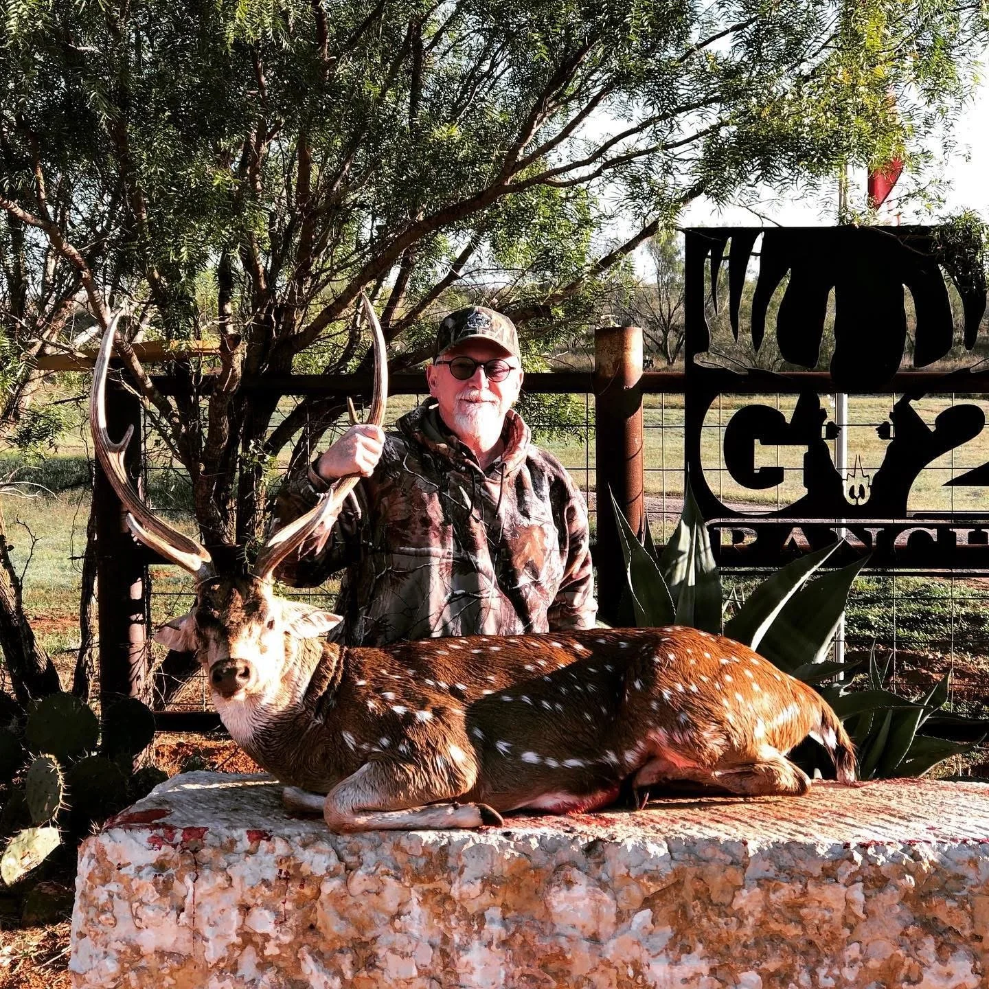 Trophy Axis Hunt Texas G2 Ranch Exotics Exotic Buck Deer.JPG