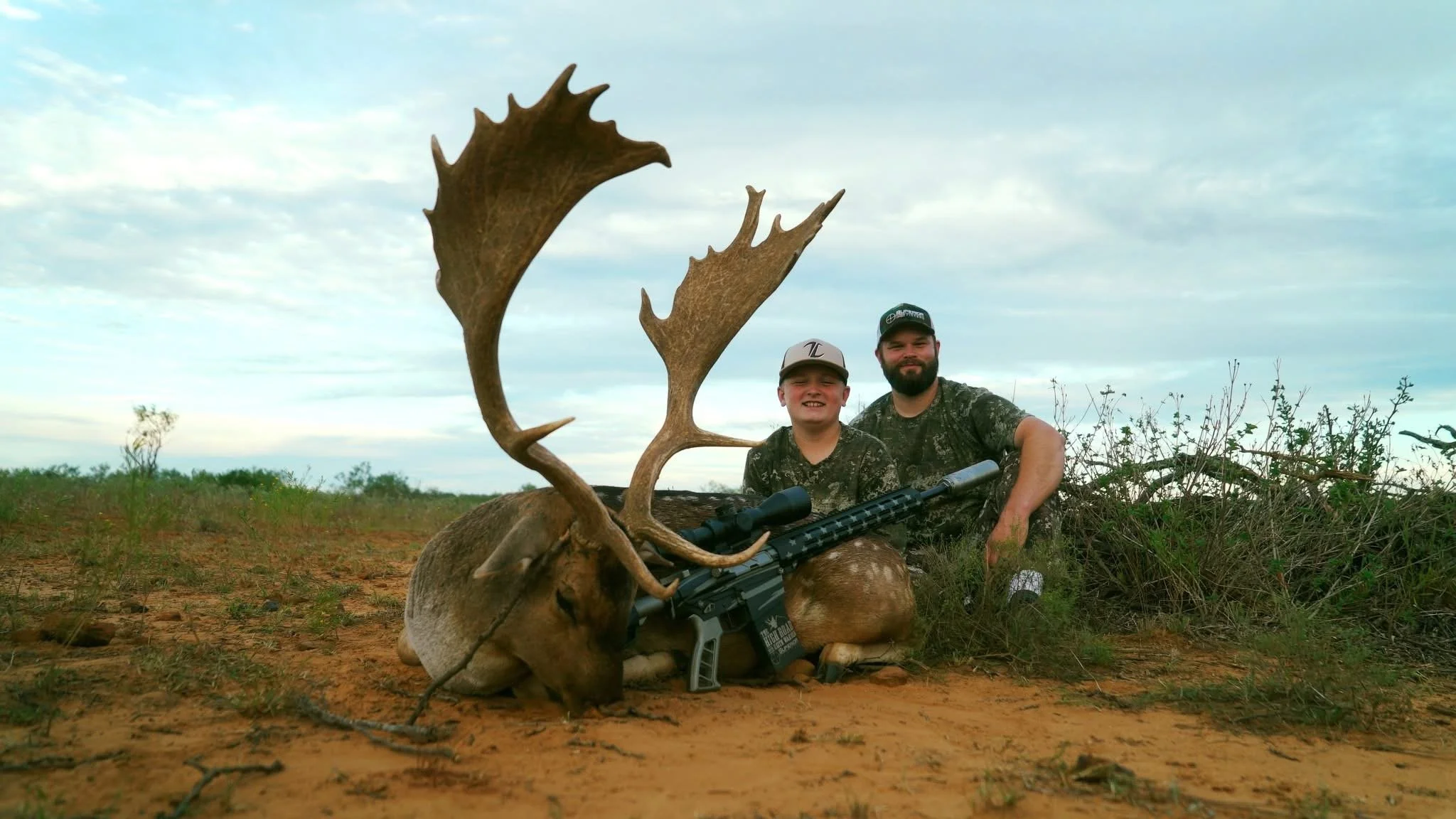 Fallow Buck Deer Spotted Youth G2 Ranch Hunting Exotics Exotic.JPG