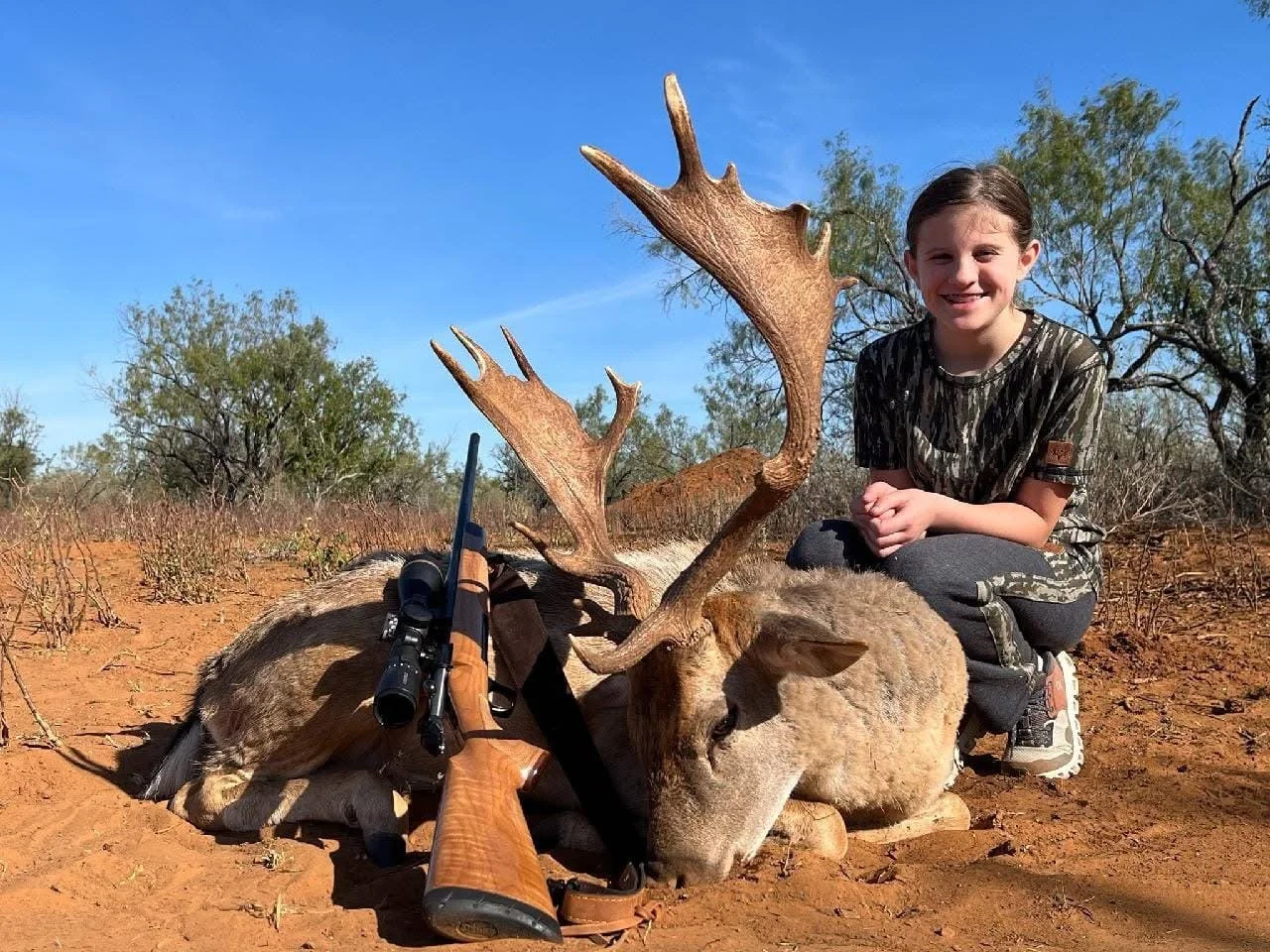 Fallow Youth Buck Hunt G2 Ranch Hunting Exotic Exotics Deer.JPG