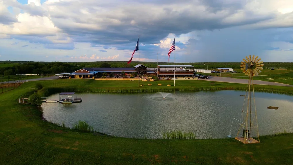 G2 Ranch Lake Texas Lodge Hunting.webp