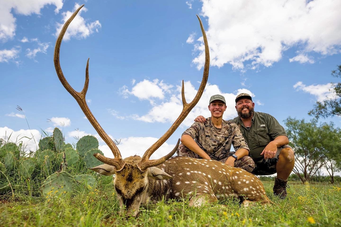 Axis Deer Buck G2 Ranch Hunt Hunting Exotic Exotics Big Buck.JPG
