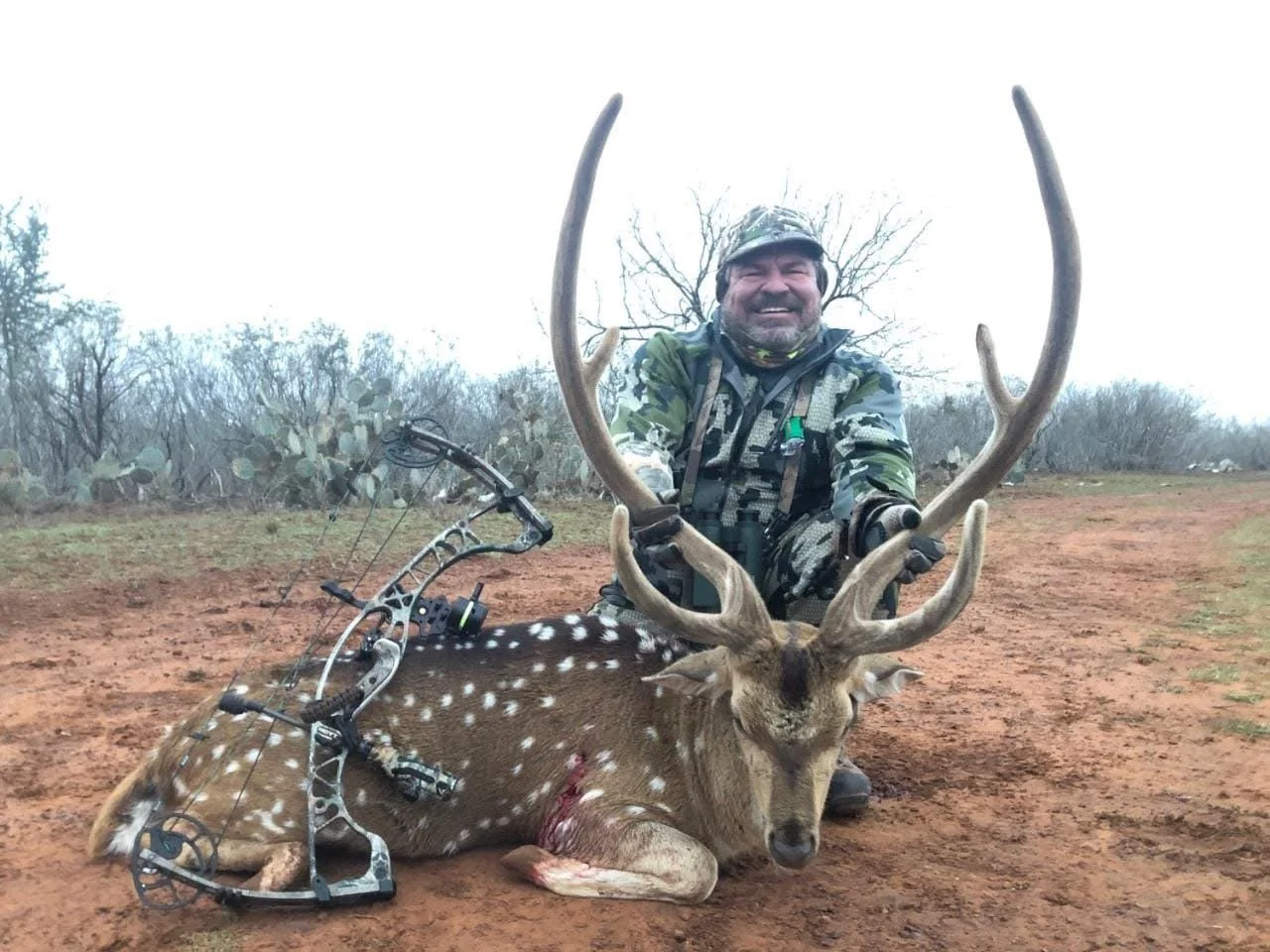 Velvet Archery Axis Buck Deer G2 Ranch Hunt Hunting Exotic Exotics.JPG