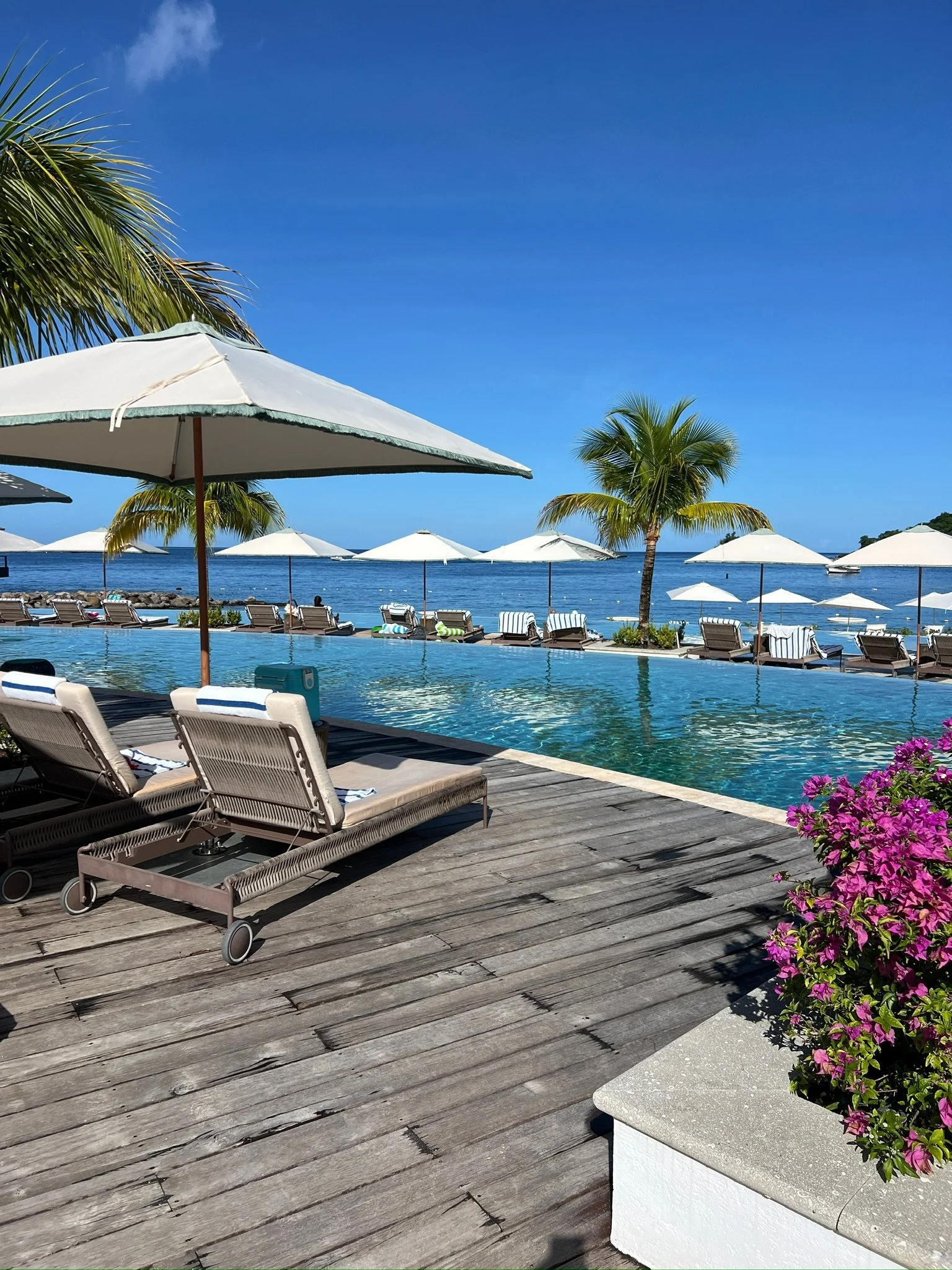 sandals-saint-vincent-pool.jpeg