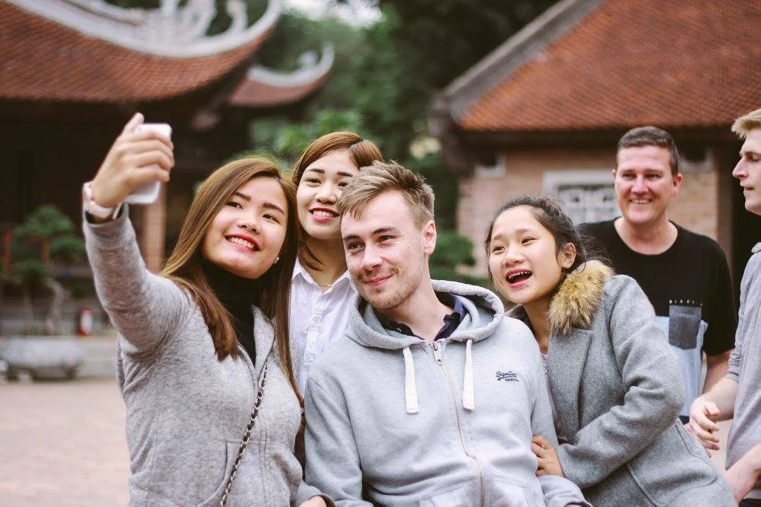 Have fun, earn money, make freidns teaching English in Vietnam