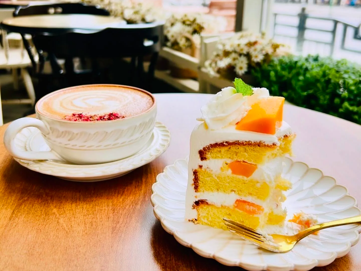 Discover The Best Asian Cafes Desserts In Montreal