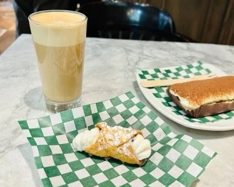 Café Olimpico Old Port Montreal