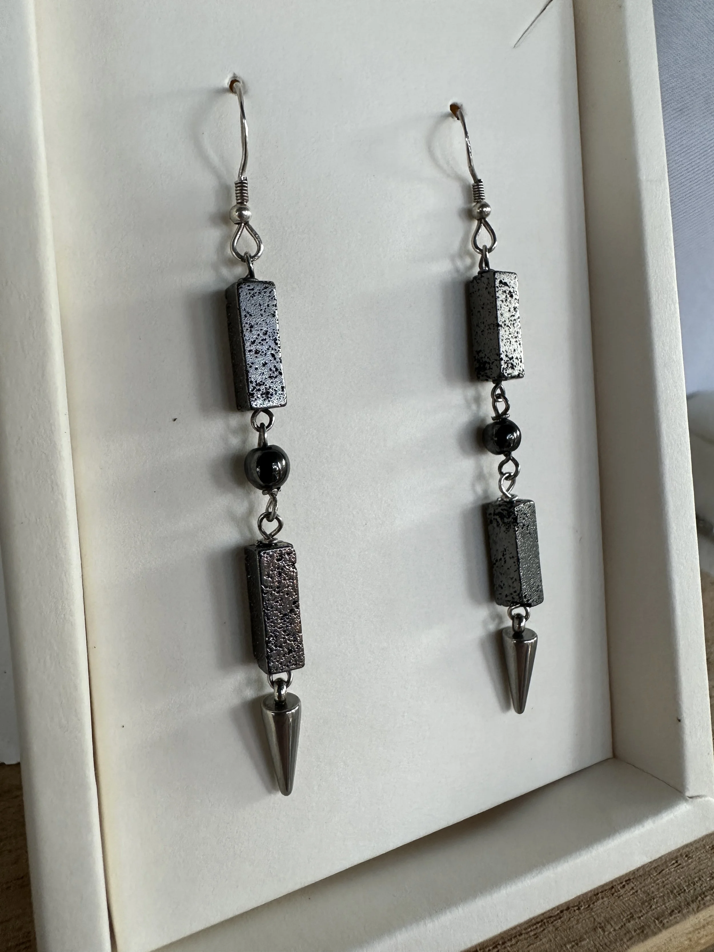 artisan-earrings-thailand.JPG