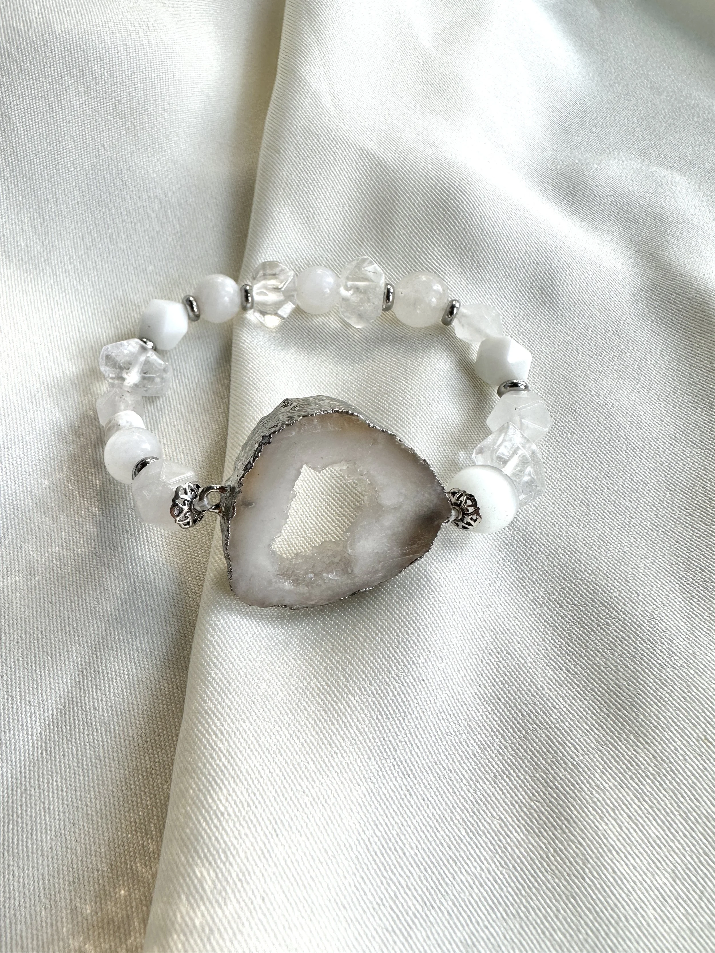 white-agate-clarity-bracelet.jpg