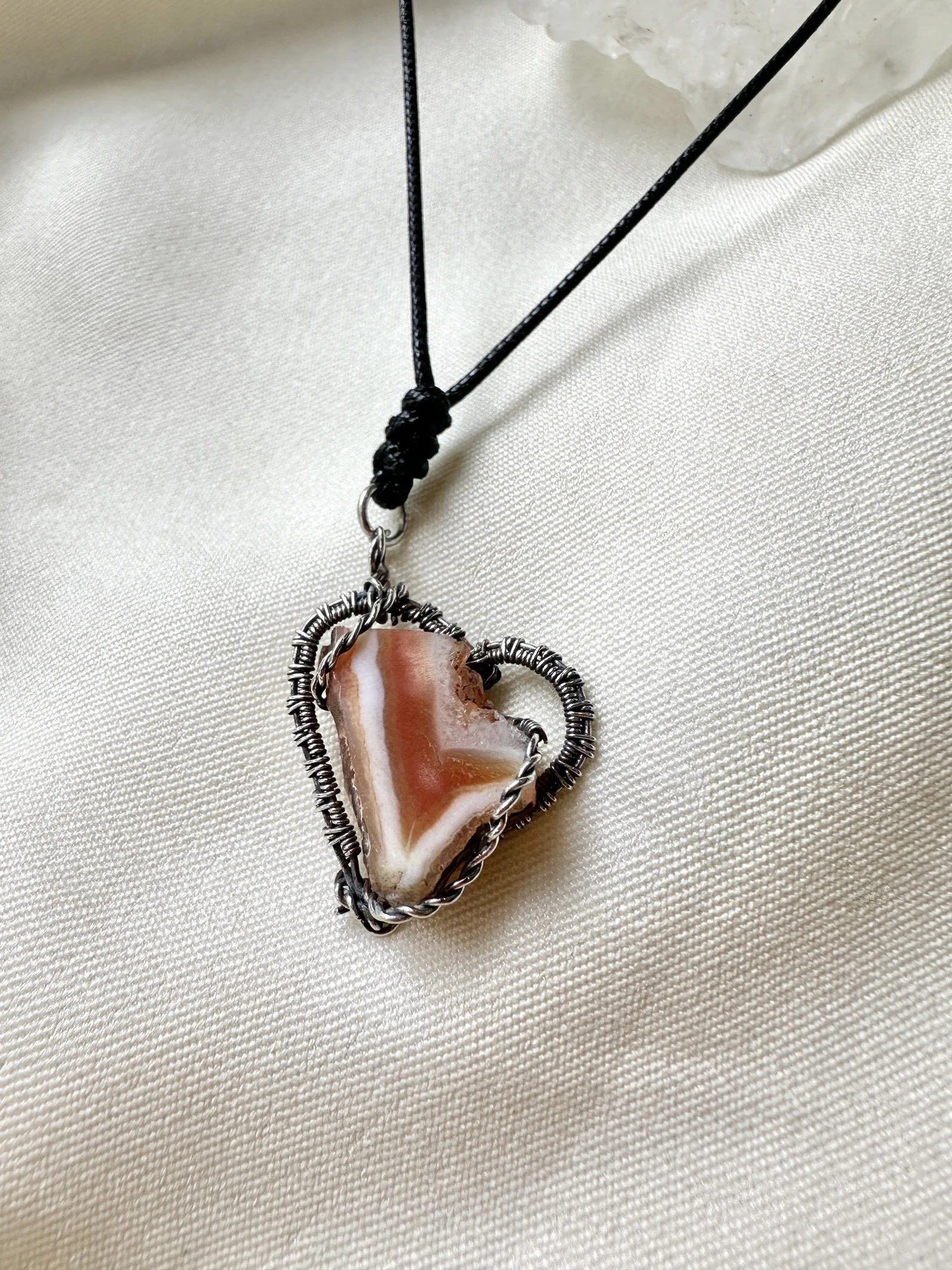 handcrafted-agate-heart-pendant-phuket.JPG