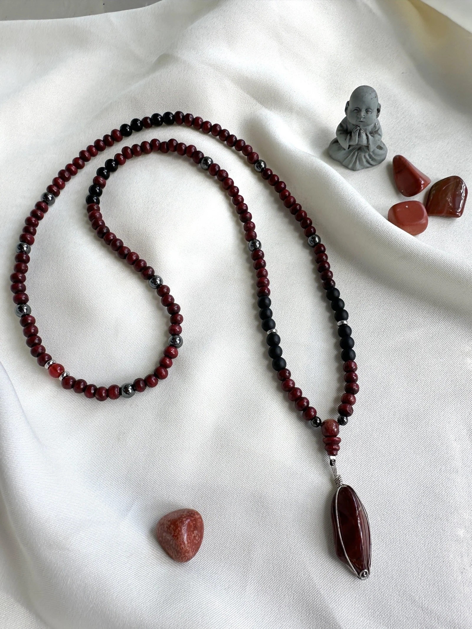 mahogany-obsidian-sandalwood-black-agate-necklace.JPG