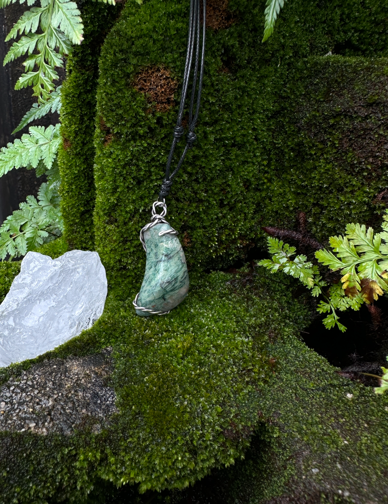green-jasper-crystal-necklace-phuket.PNG