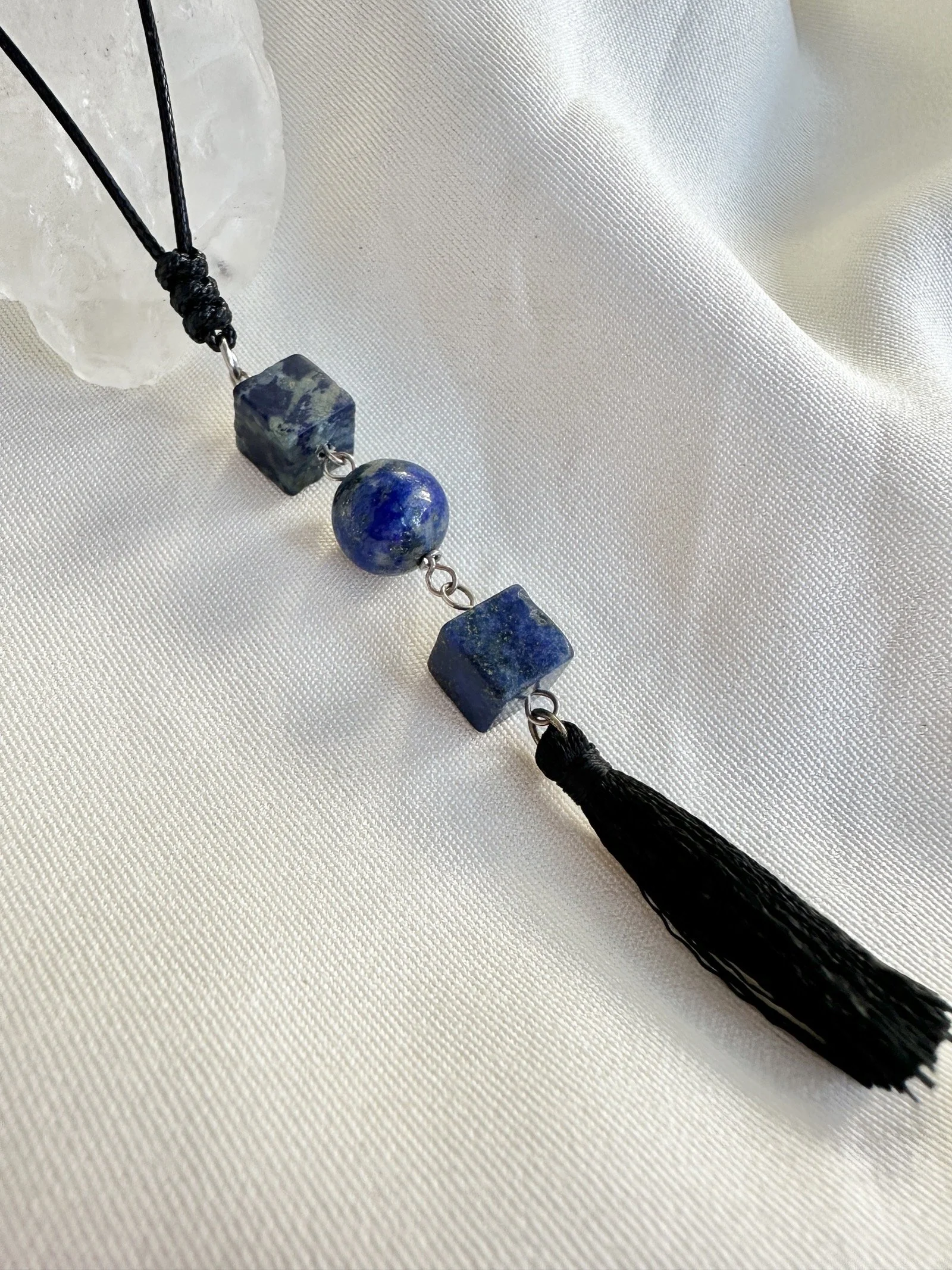 lapis-lazuli-tassel-necklace.JPG