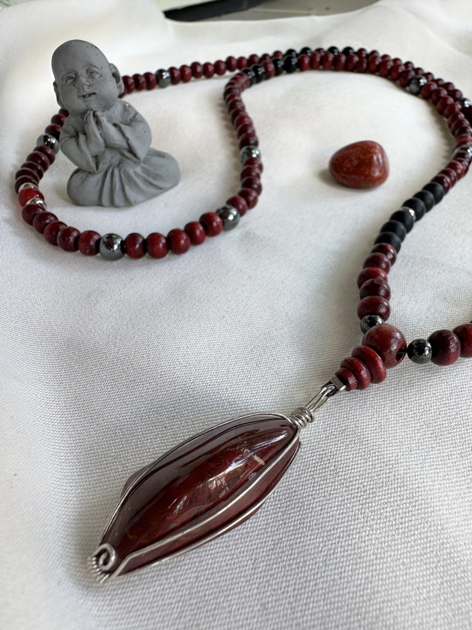 mahogany-obsidian-sandalwood-black-agate-mala-beads.JPG