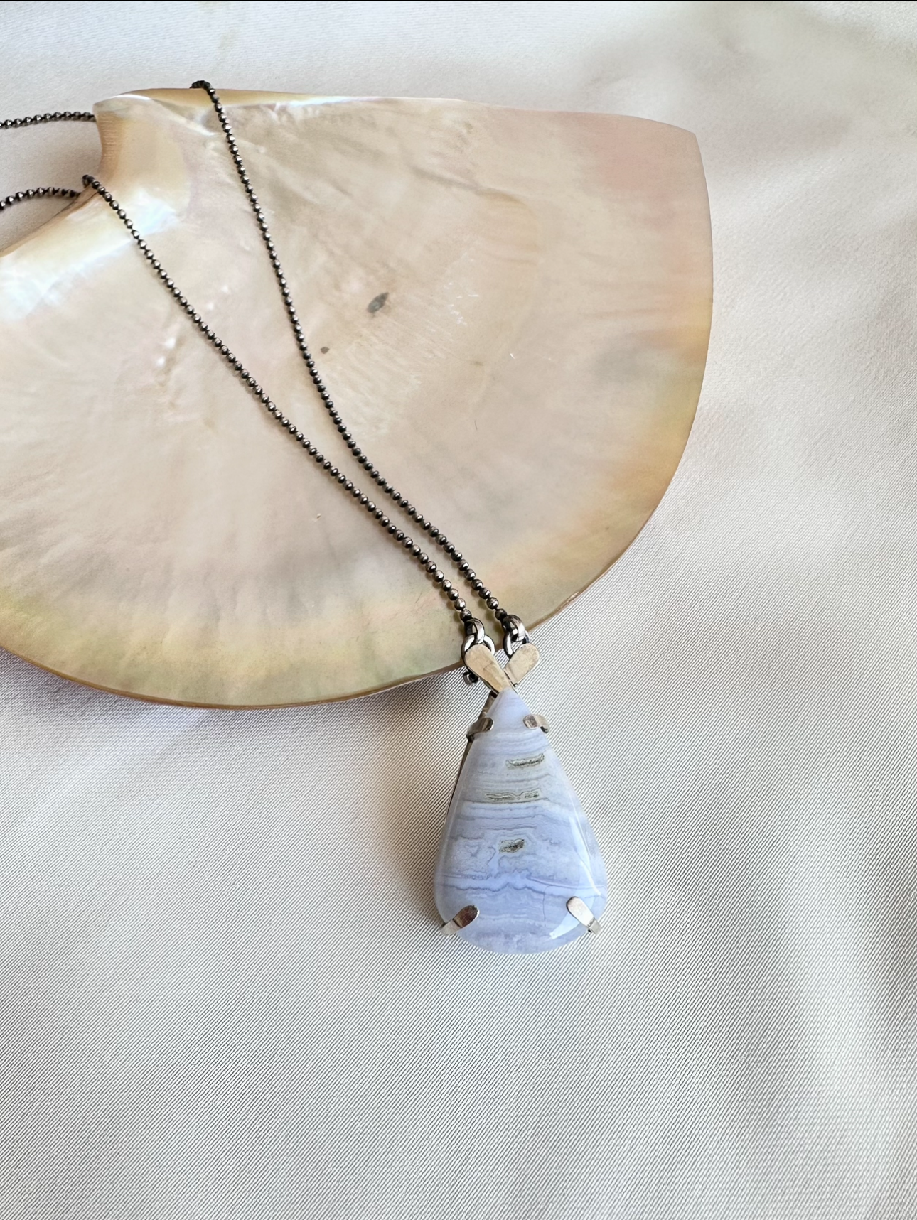 blue-lace-agate-silver-necklace-handmade-phuket.PNG