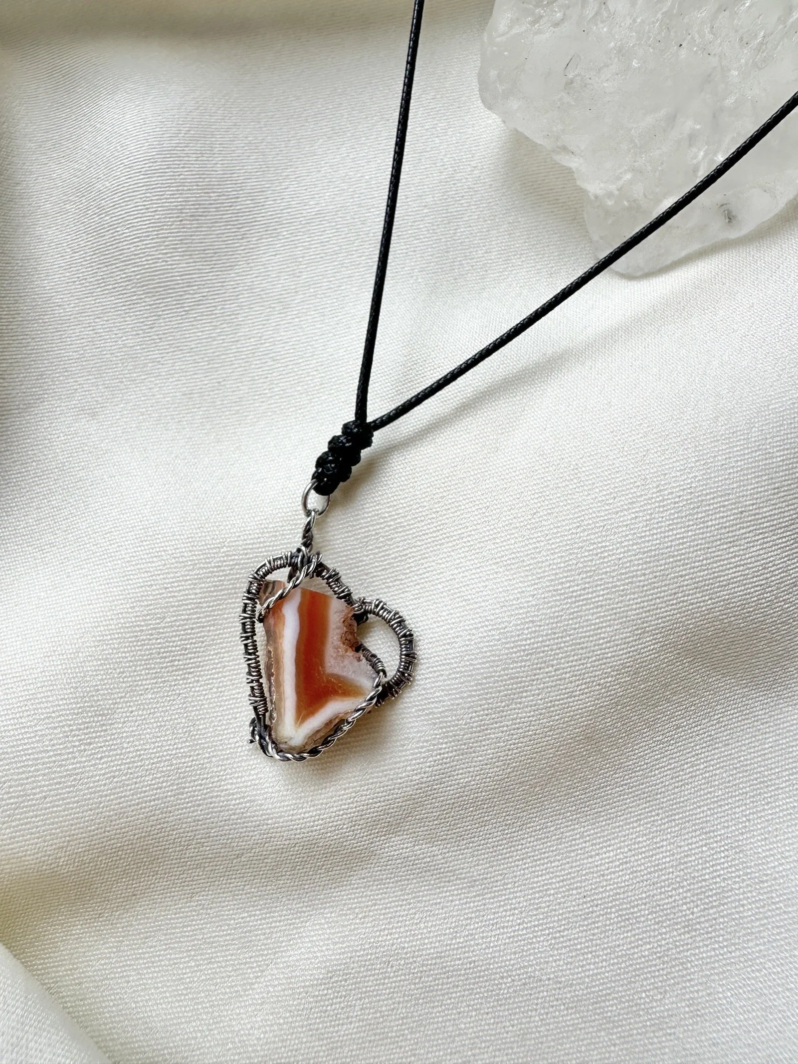 unique-banded-agate-gemstone-necklace.JPG