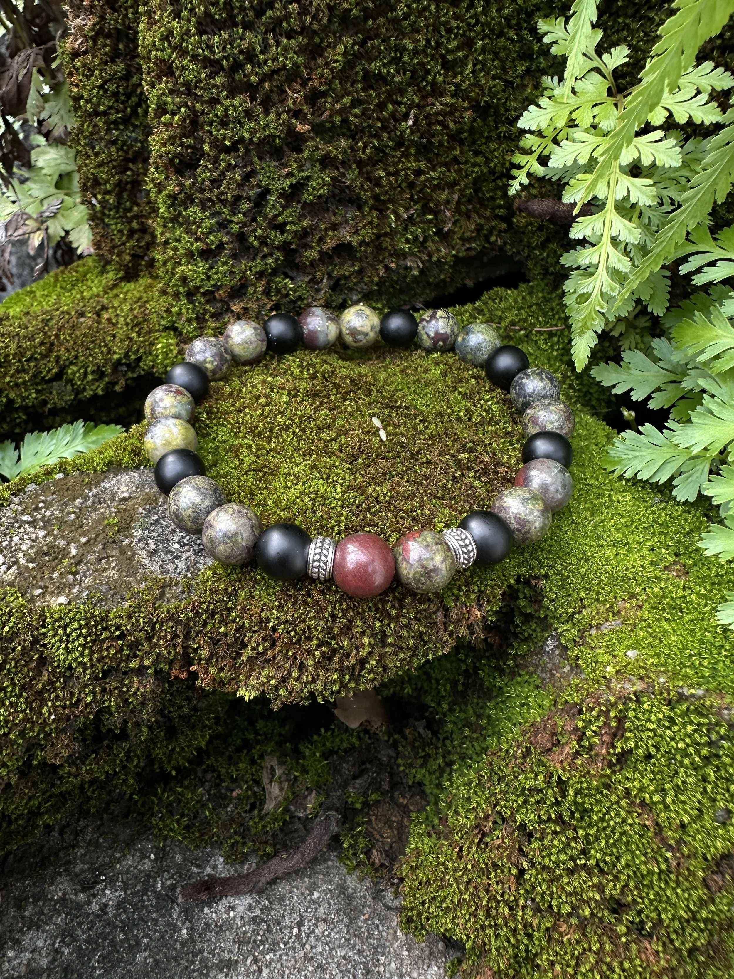 natural-bloodstone-bracelet-thailand.JPG