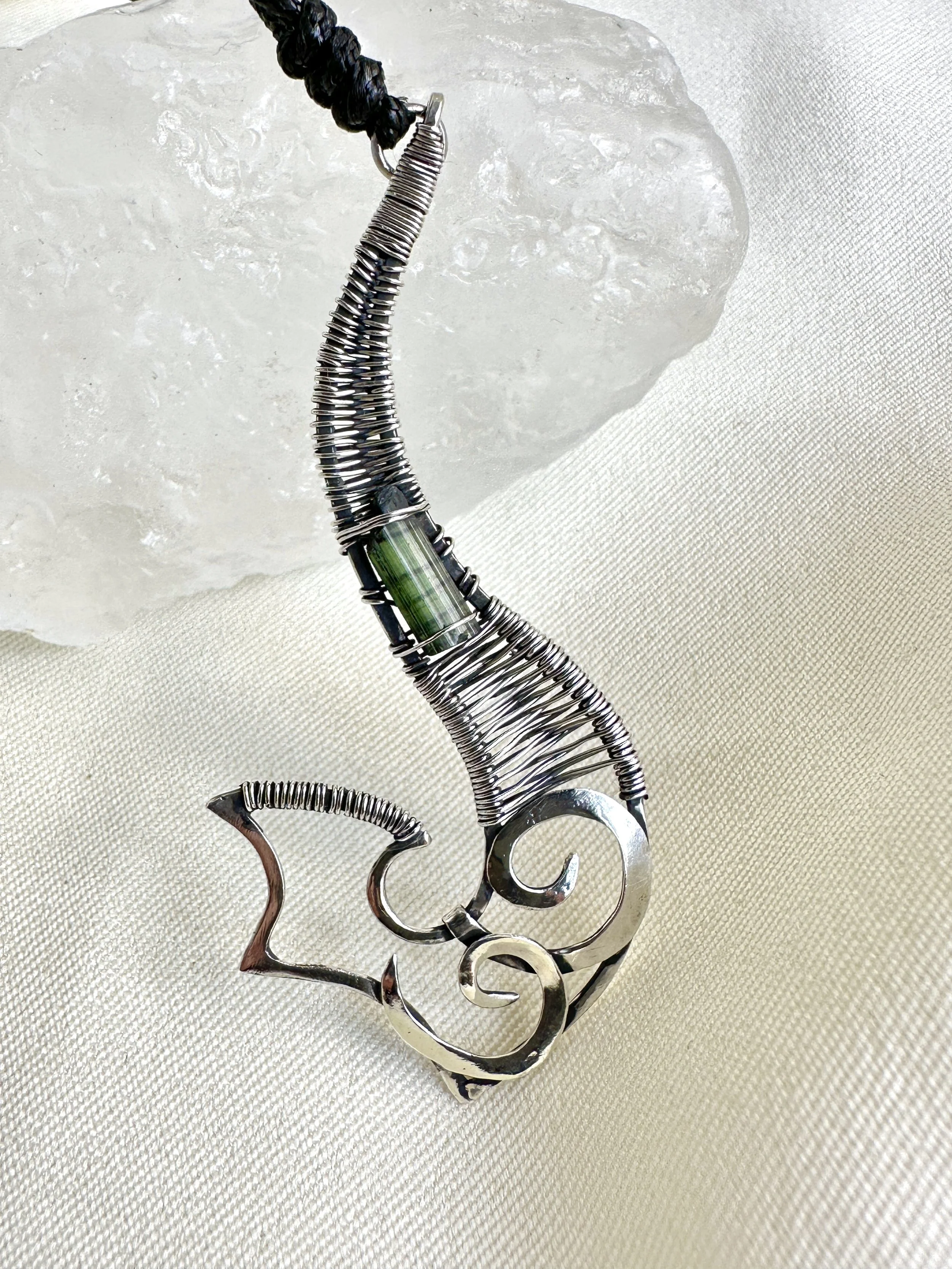 Green Tourmaline Tribal Hook Necklace – Strength, Protection & Vital Energy
