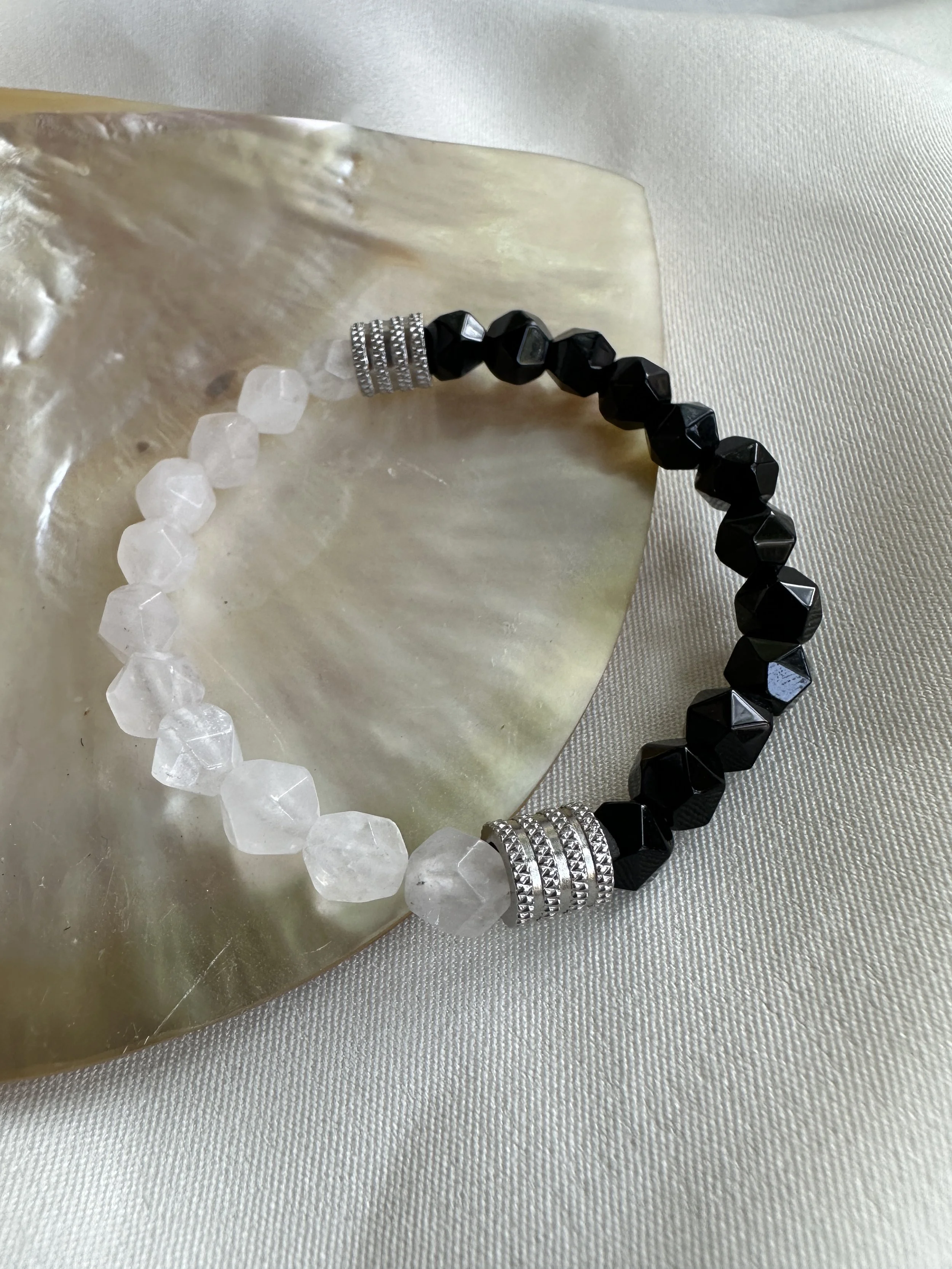 black-white-agate-gemstone-bracelet.JPG