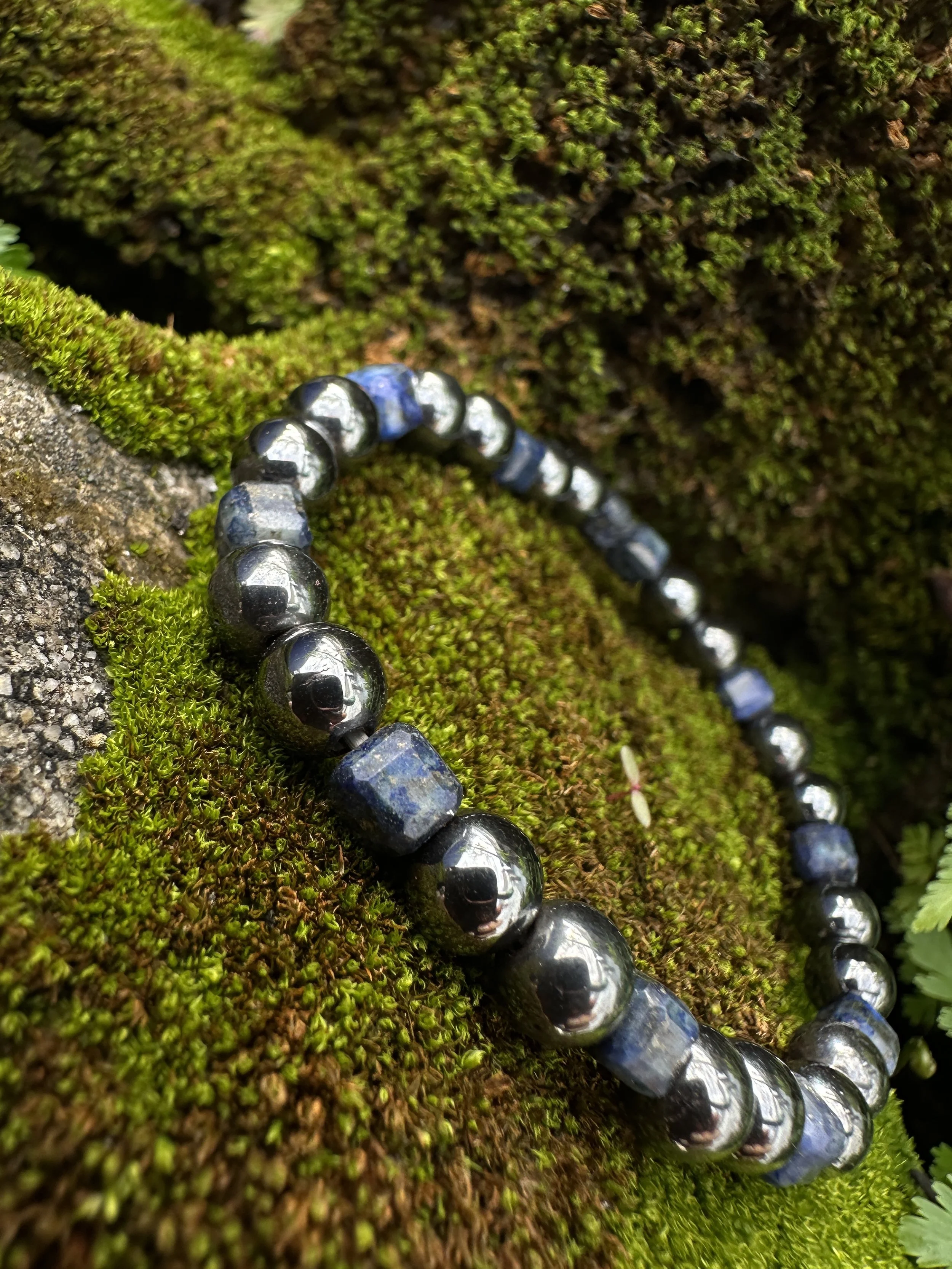 lapis-lazuli-tiger-eye-bracelet.JPG
