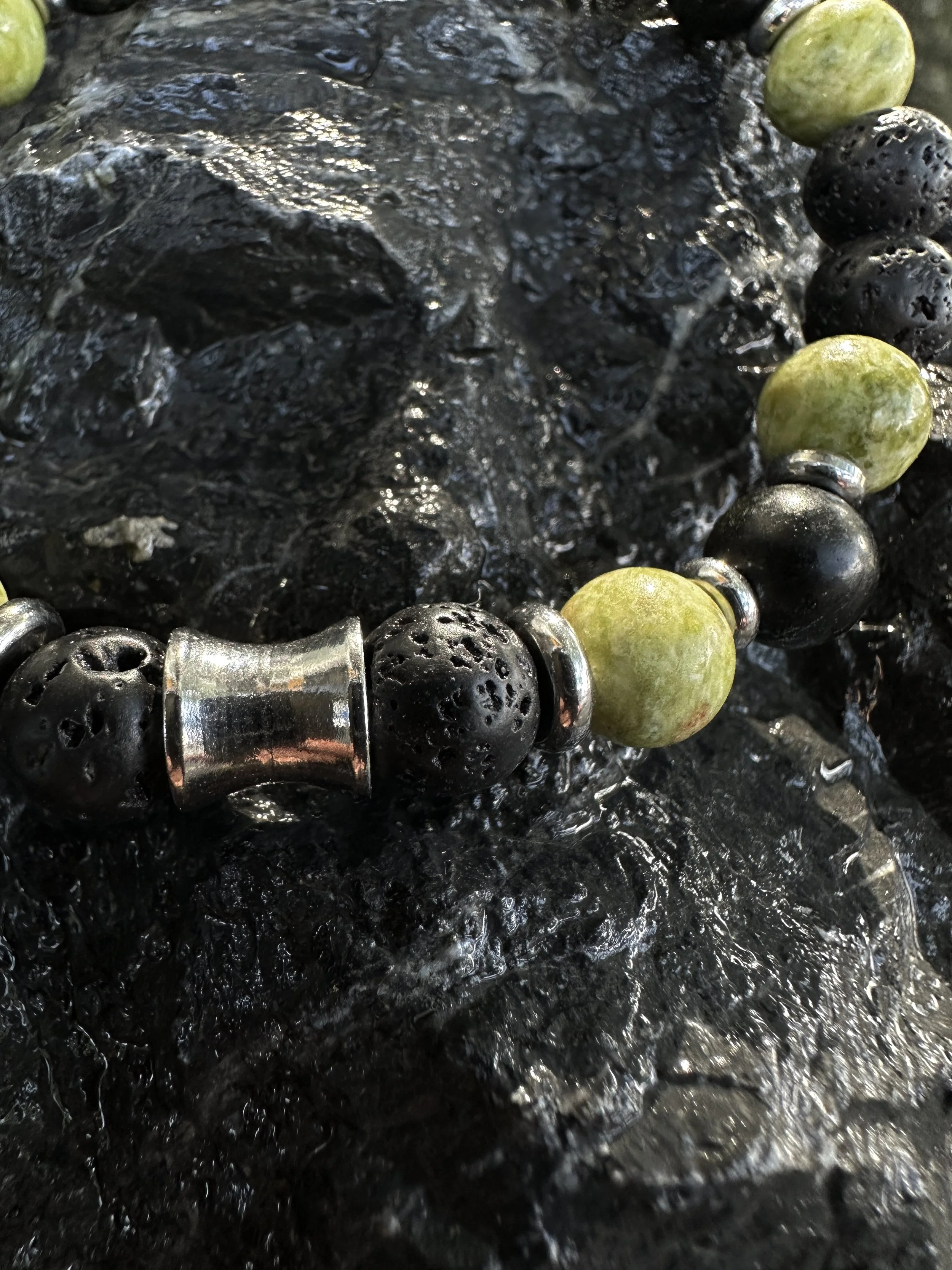 grounded-strength-mens-bracelet.jpg