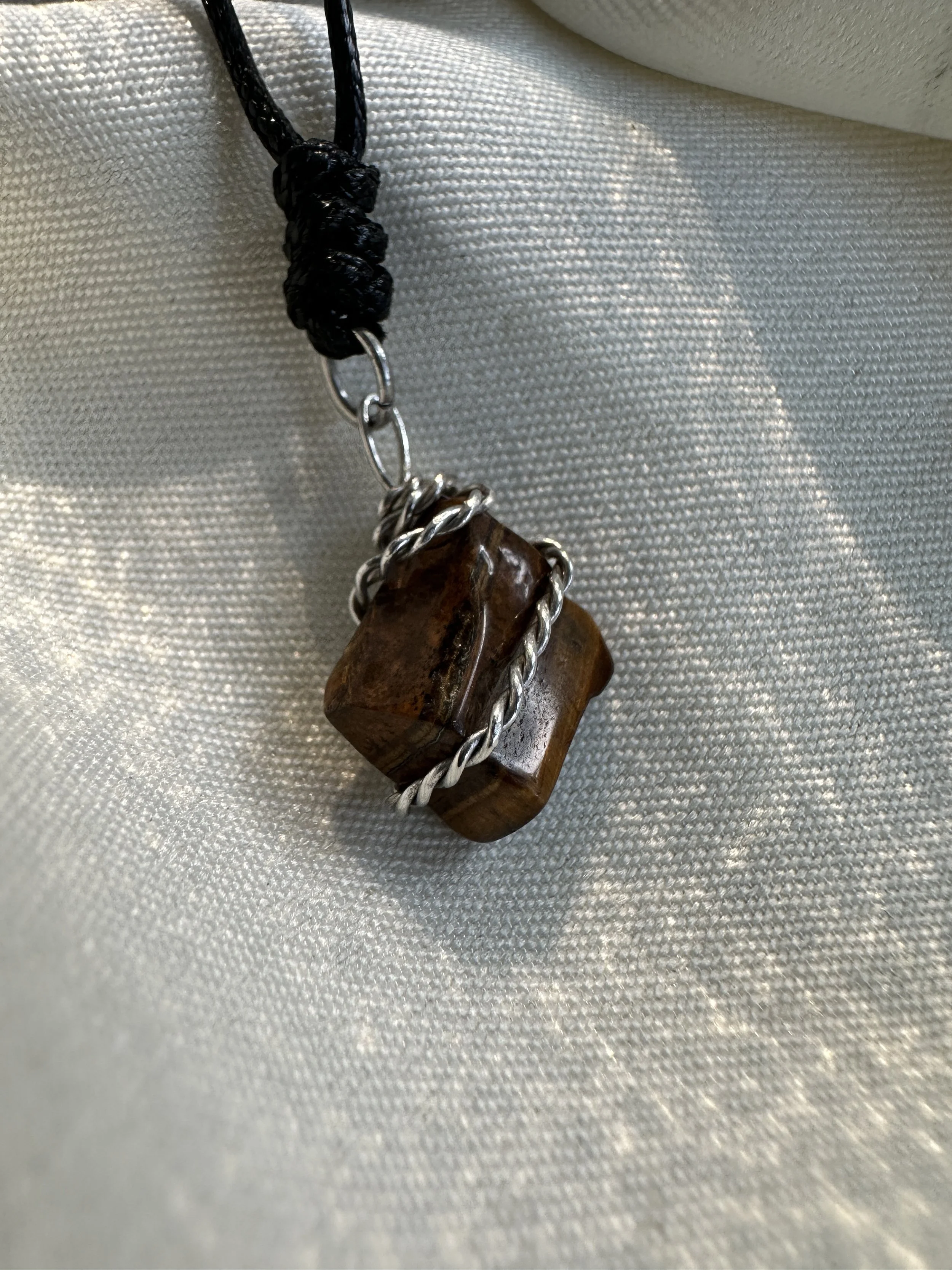 tiger-eye-healing-crystal-stone.JPG