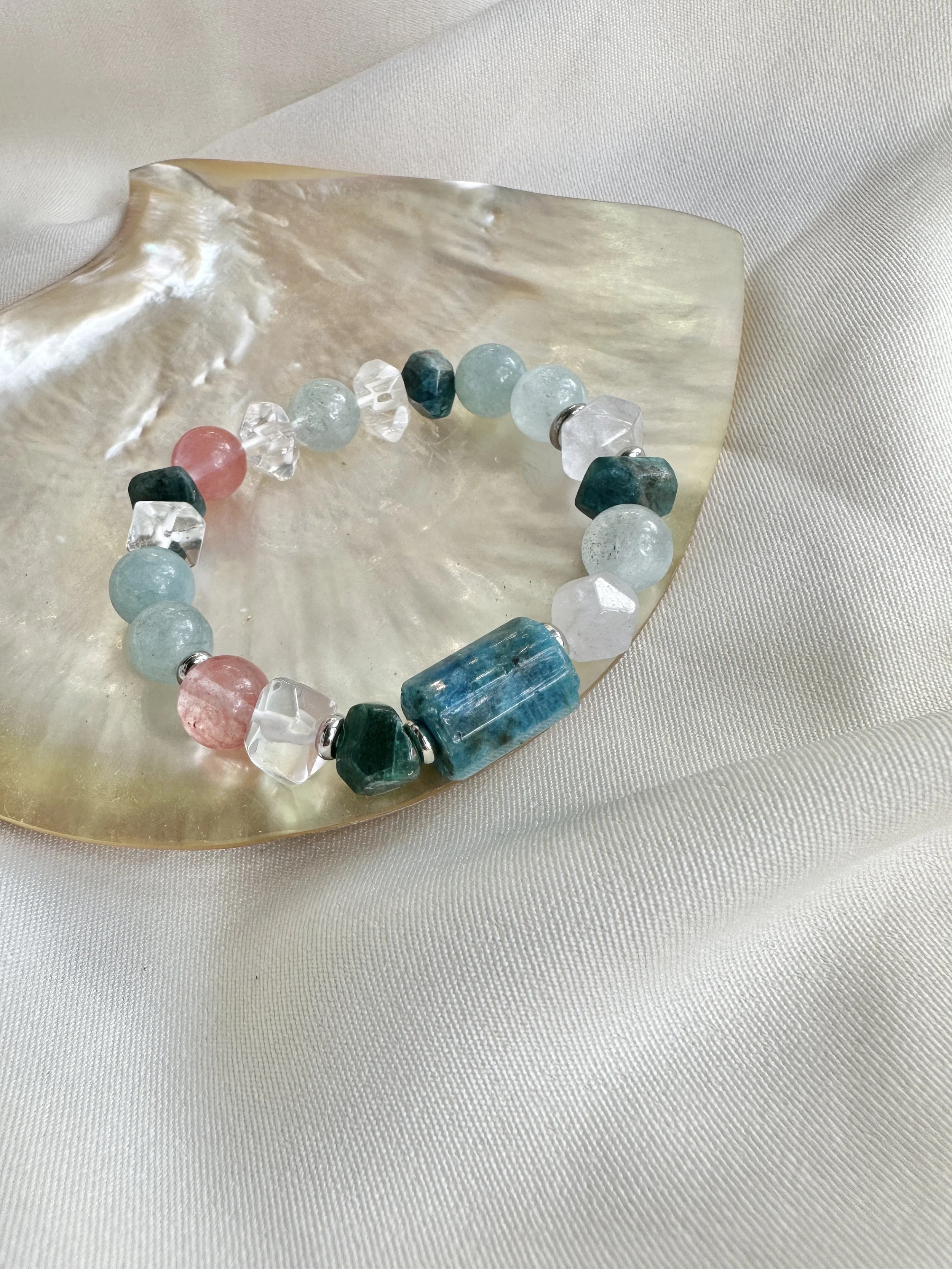 zodiac-phuket-blue-apatite-bracelet.jpg